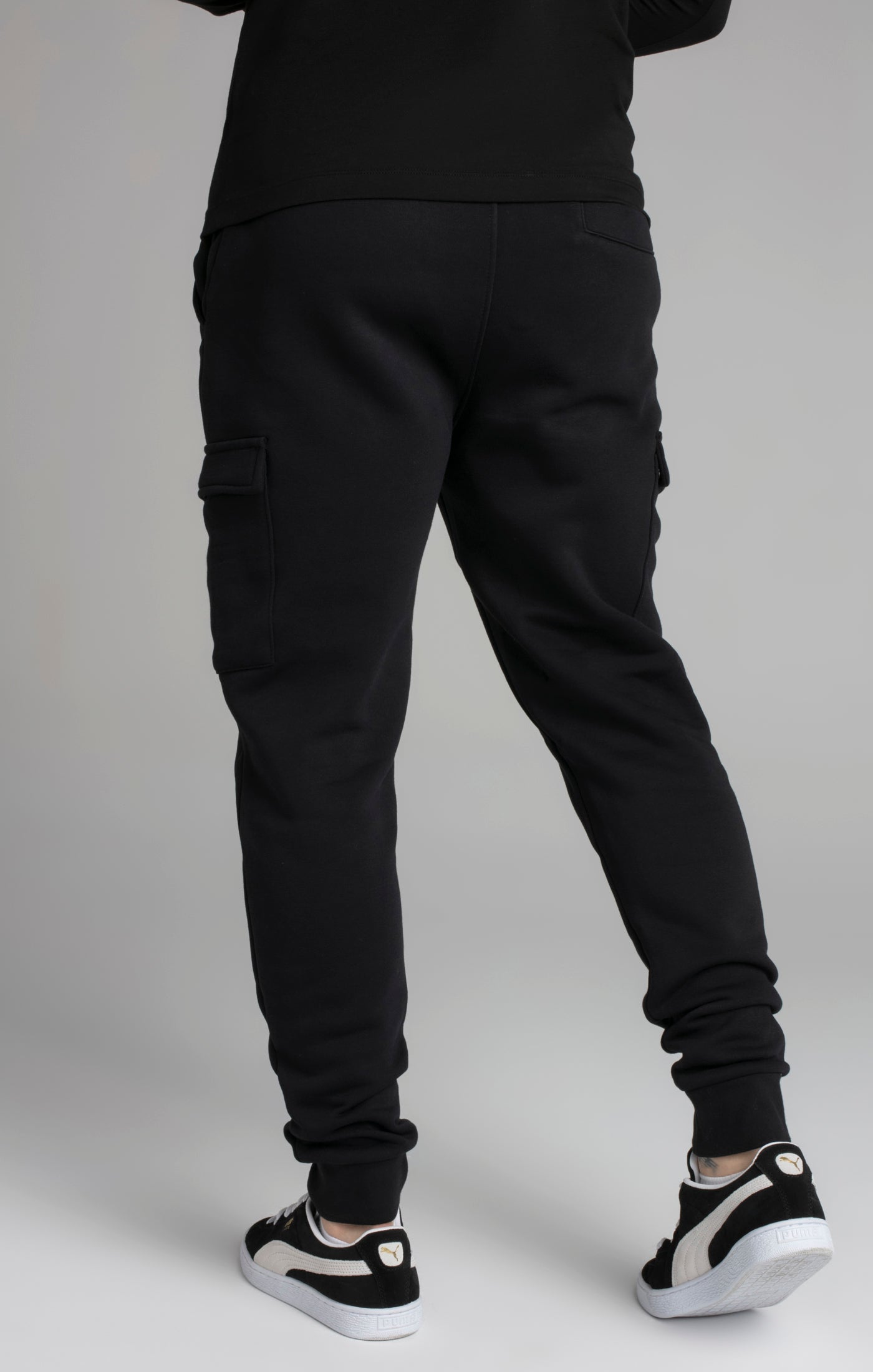 Pantalone Cargo essenziale in nero SikSilk