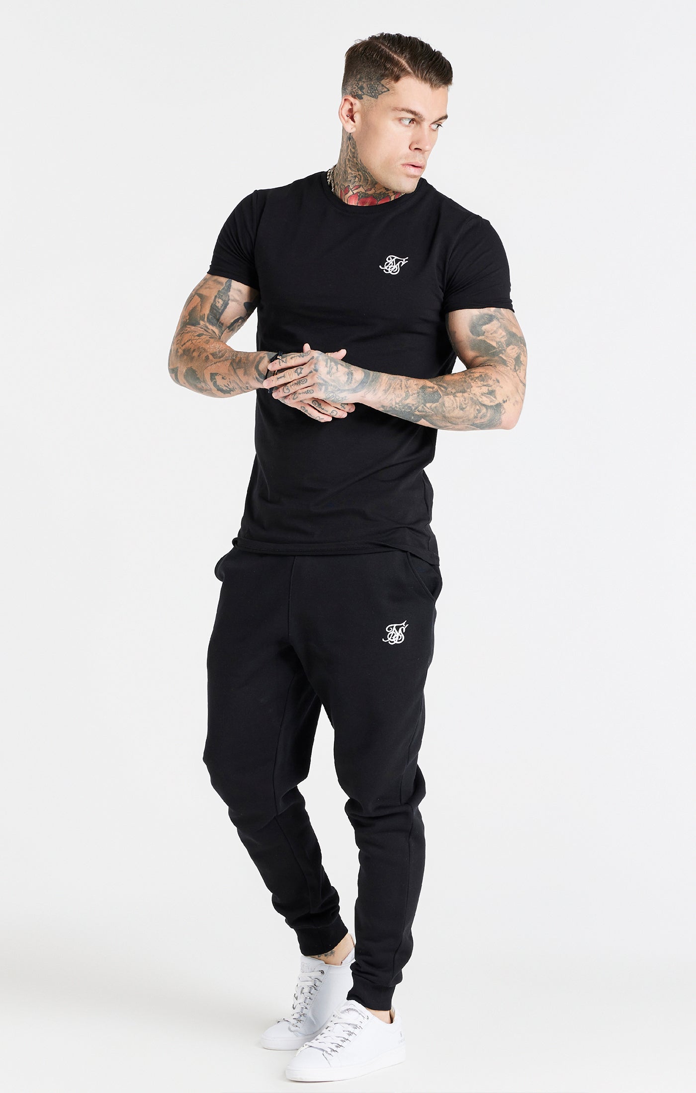 Maglietta Essential a maniche corte dal taglio muscolare in nero Magliette SikSilk