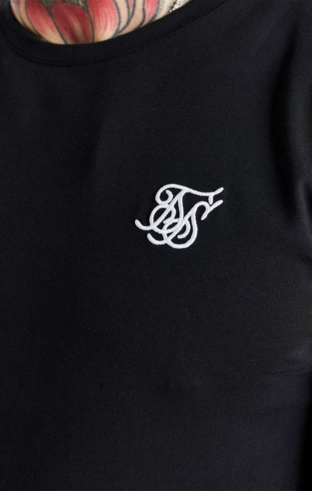 Maglietta Essential a maniche corte dal taglio muscolare in nero Magliette SikSilk