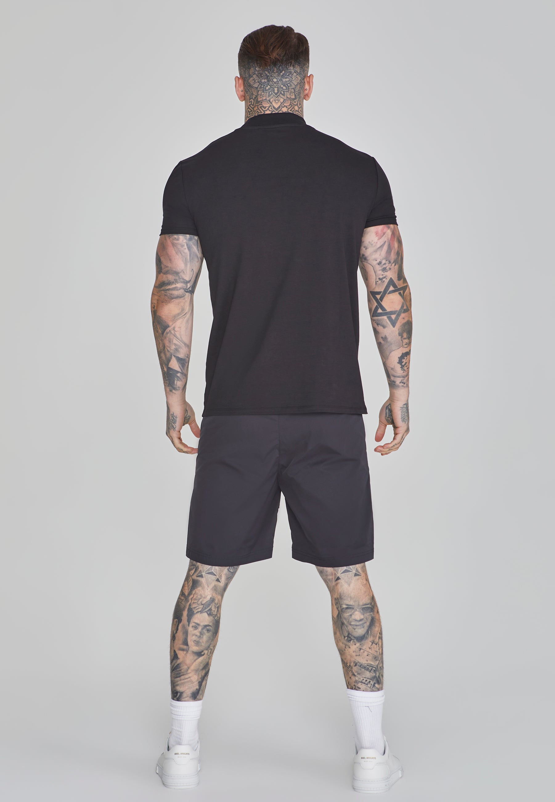 Maglietta Muscle Fit in nero Magliette SikSilk