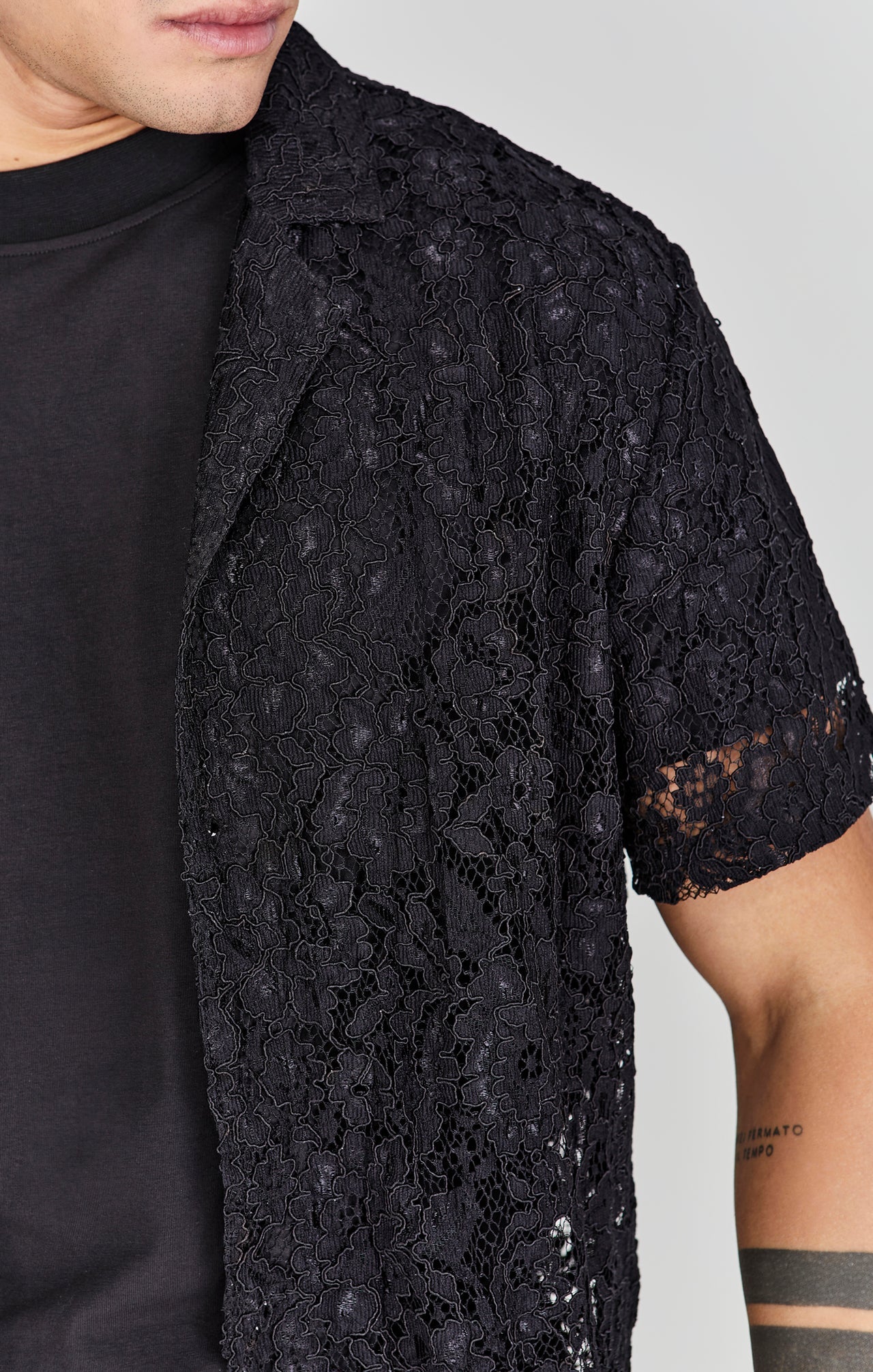 Camicia Resort in pizzo in nero Camicie SikSilk