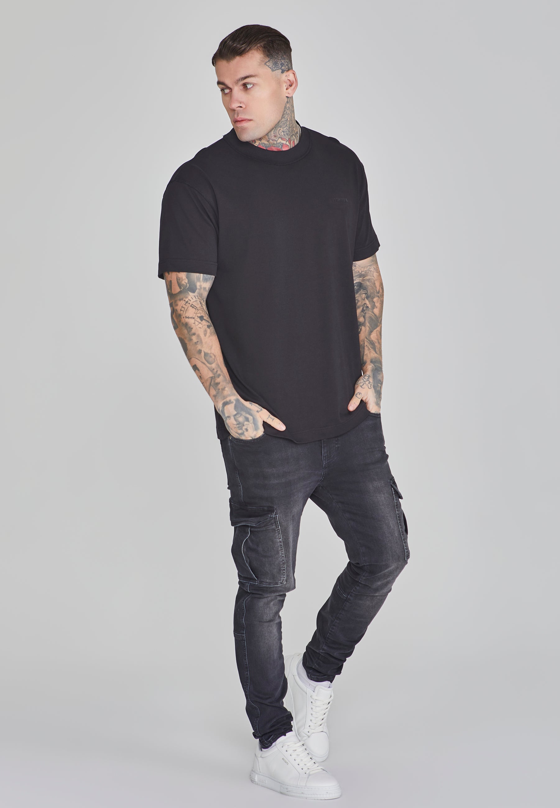Maglietta oversize in nero Magliette SikSilk