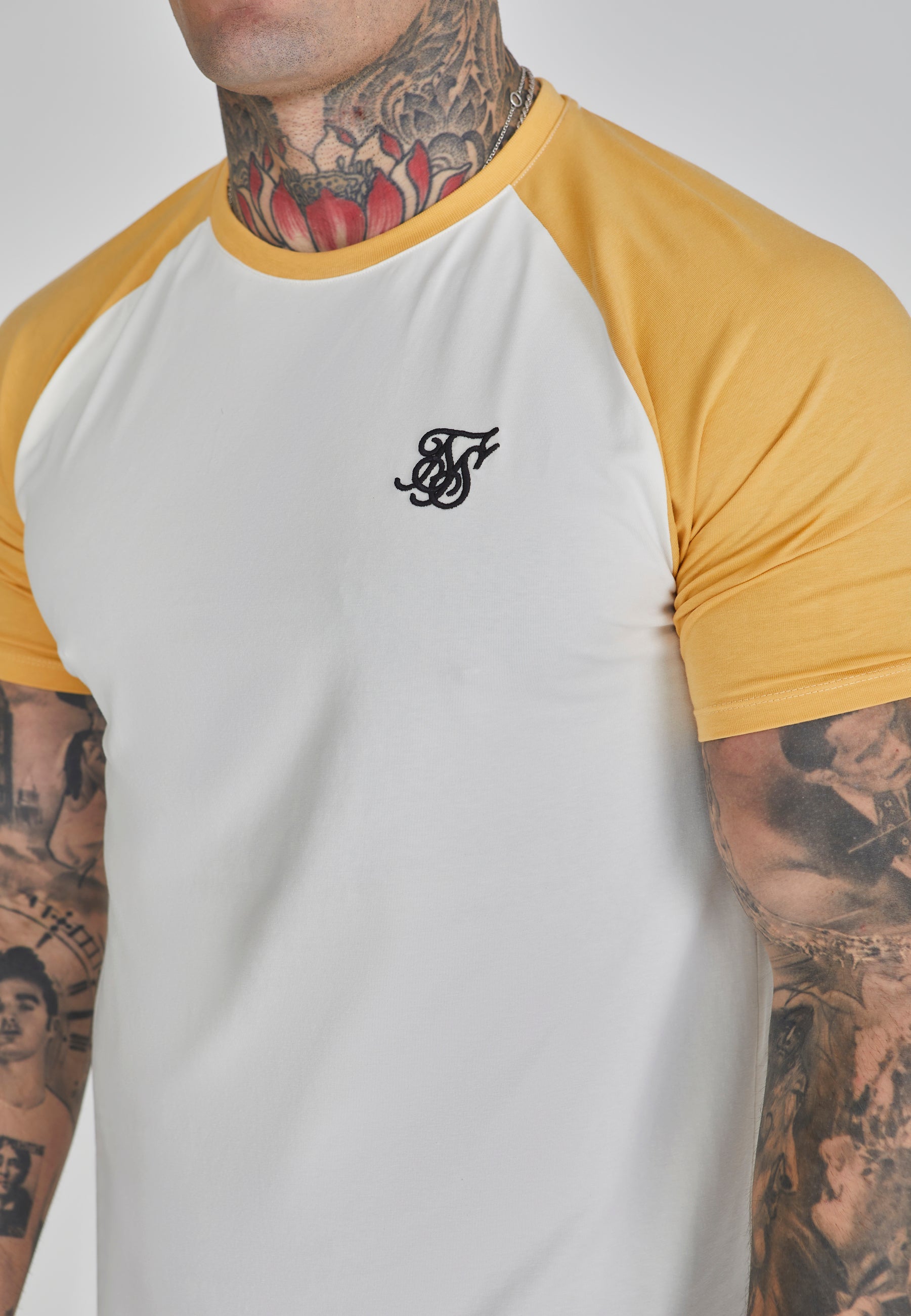 Maglietta raglan in ecrù/giallo T-shirt SikSilk