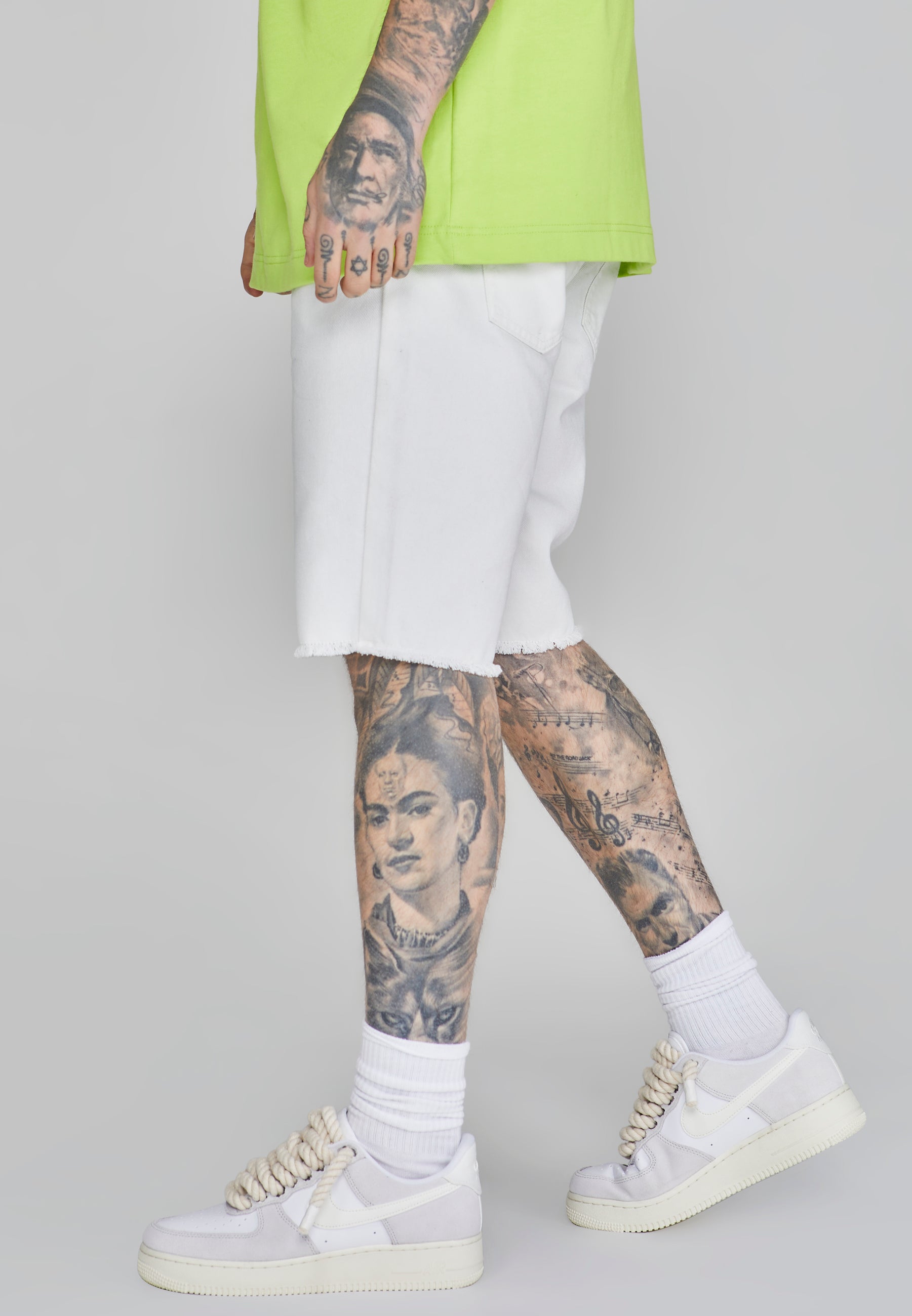 Pantaloncini di jeans in denim bianco SikSilk