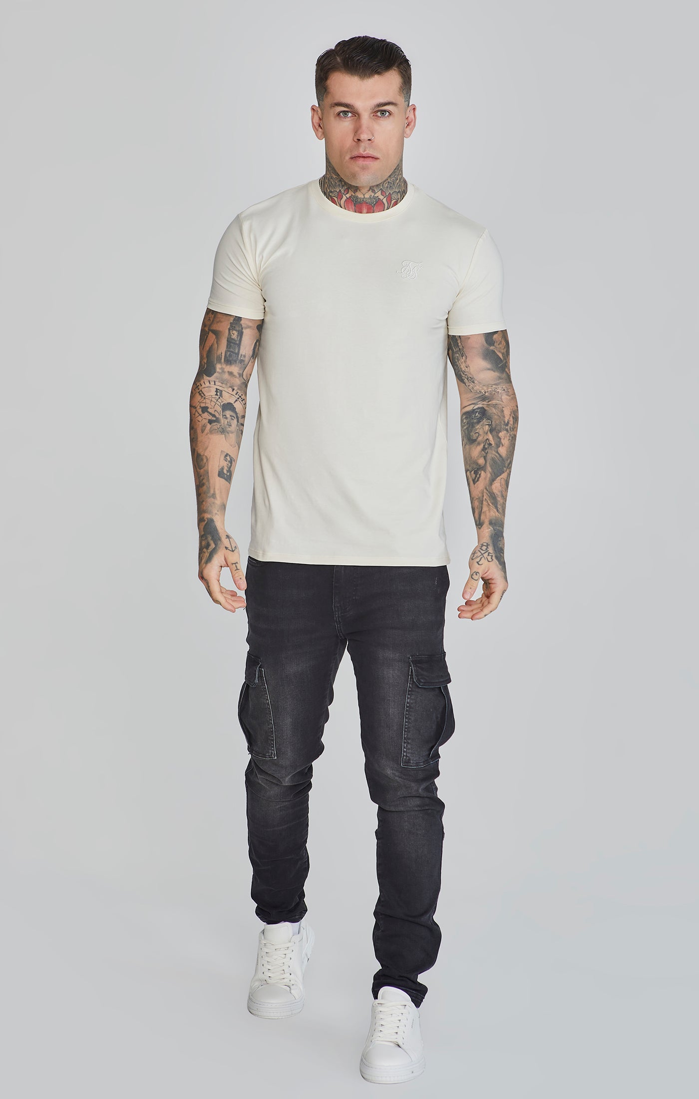 T-shirt Muscle Fit in ecru T-shirt SikSilk