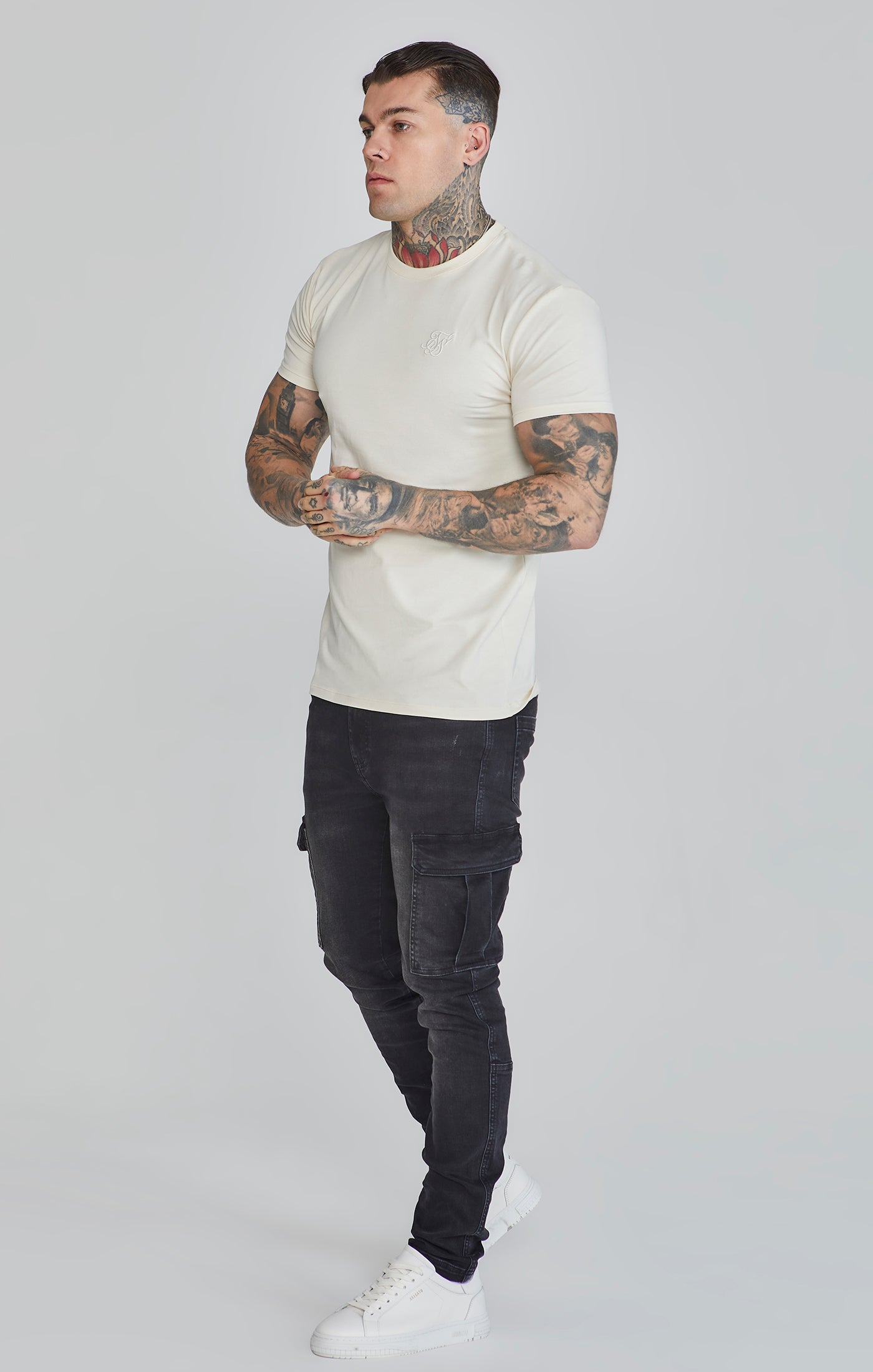 T-shirt Muscle Fit in ecru T-shirt SikSilk
