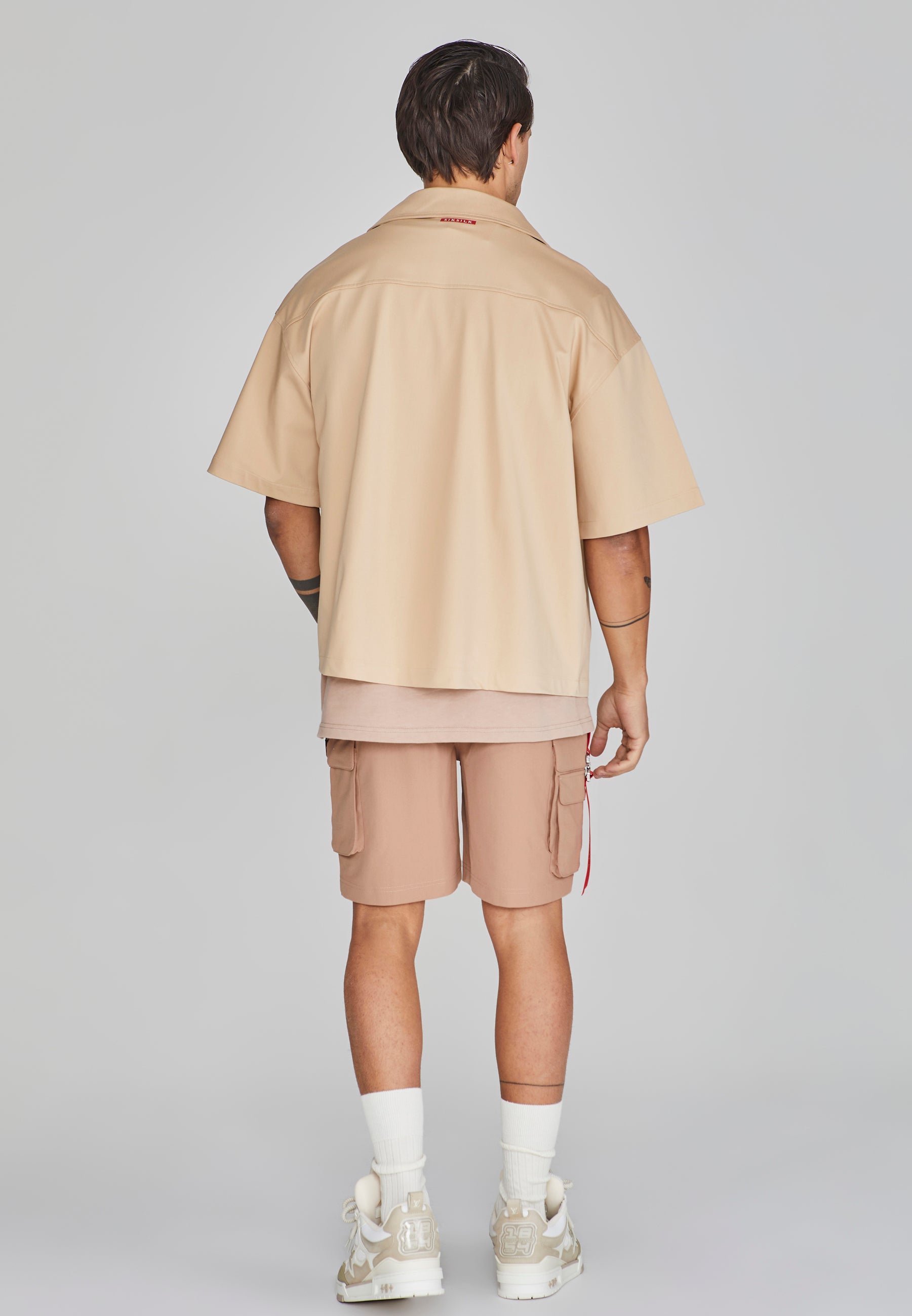 Pantaloncini Cargo in marrone SikSilk