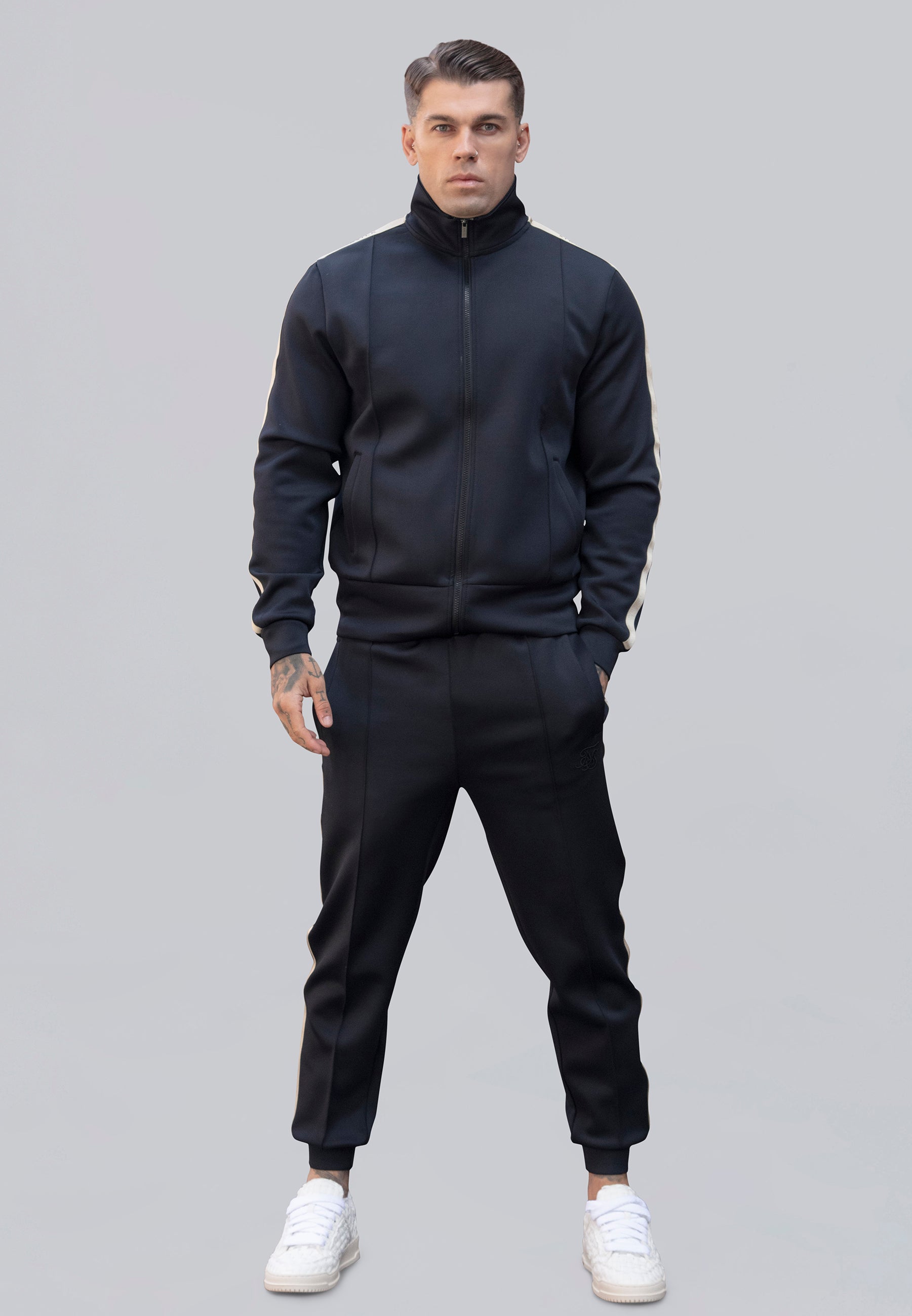 Top in felpa nero SikSilk