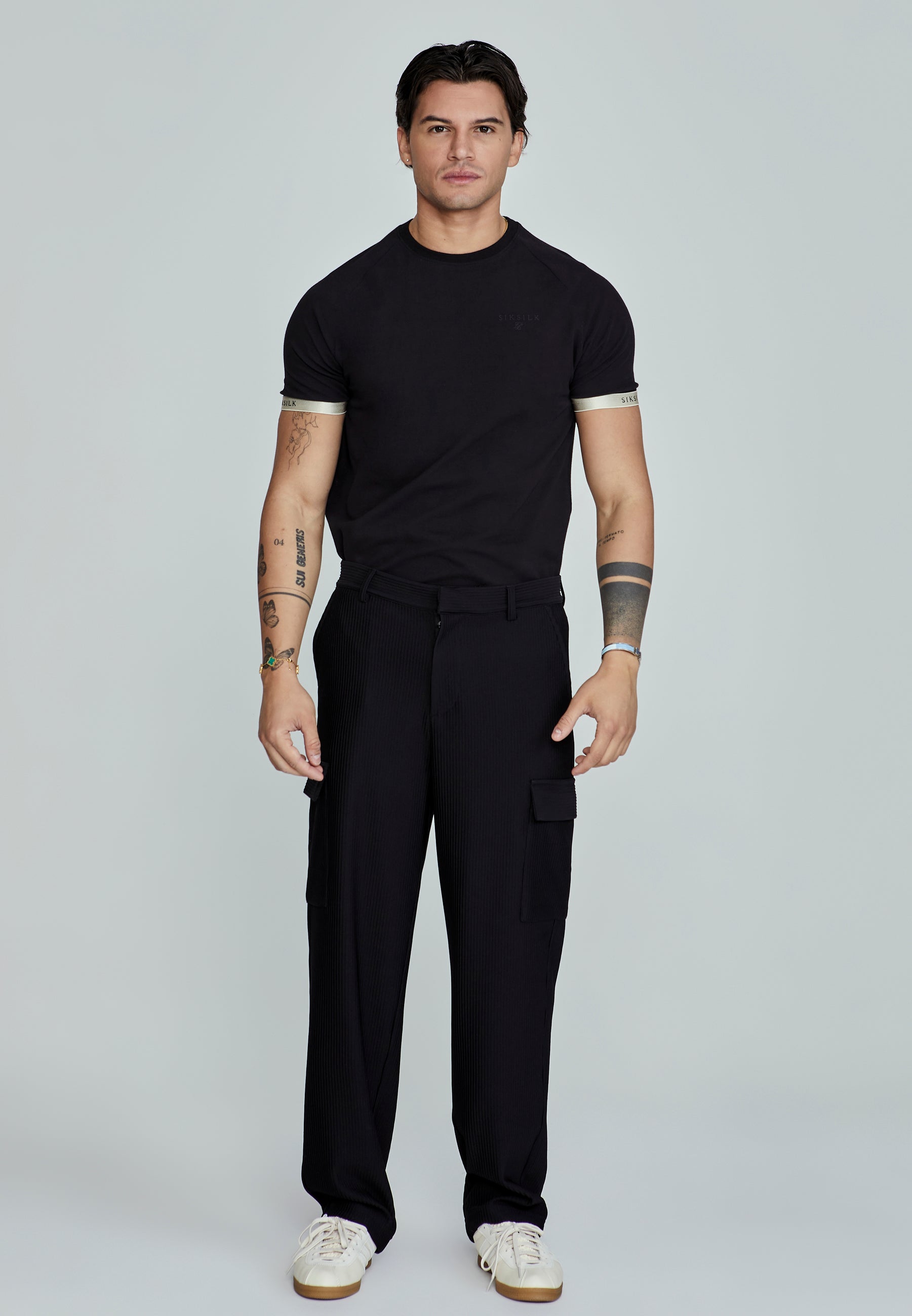 Pantaloni Cargo in nero Pantaloni SikSilk