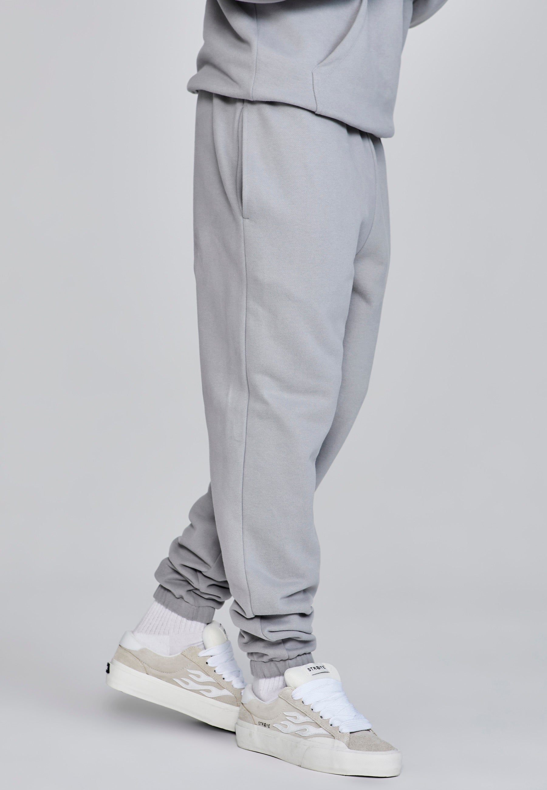Joggers dal taglio rilassato in pantaloni grigi SikSilk