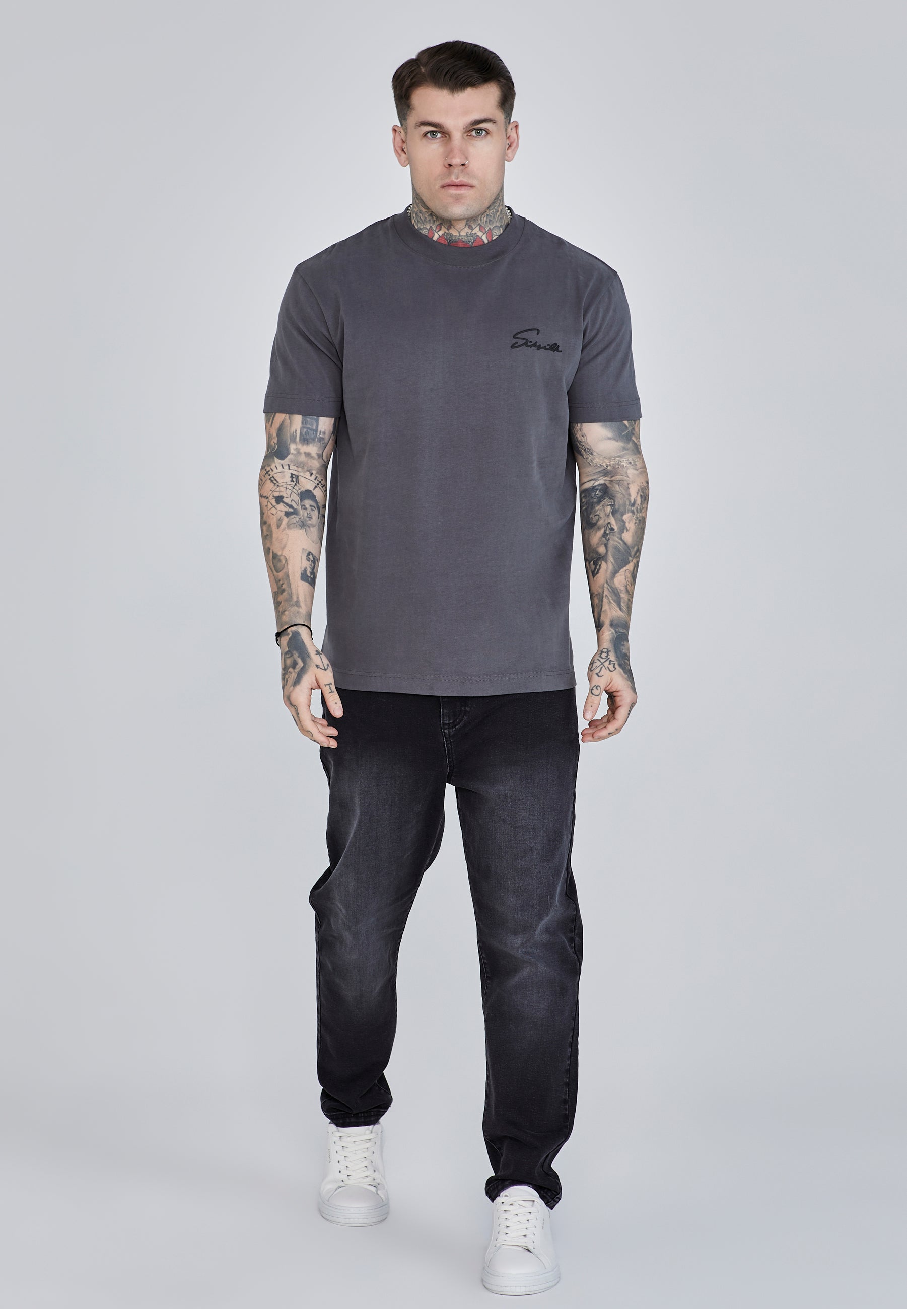 Maglietta Script in grigio Magliette SikSilk