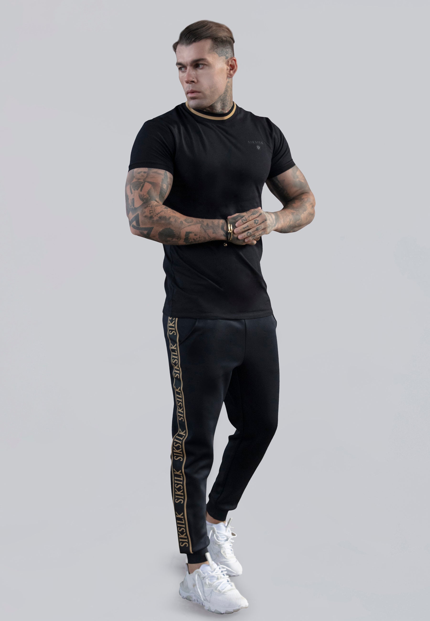 Maglietta Muscle Fit in nero Magliette SikSilk