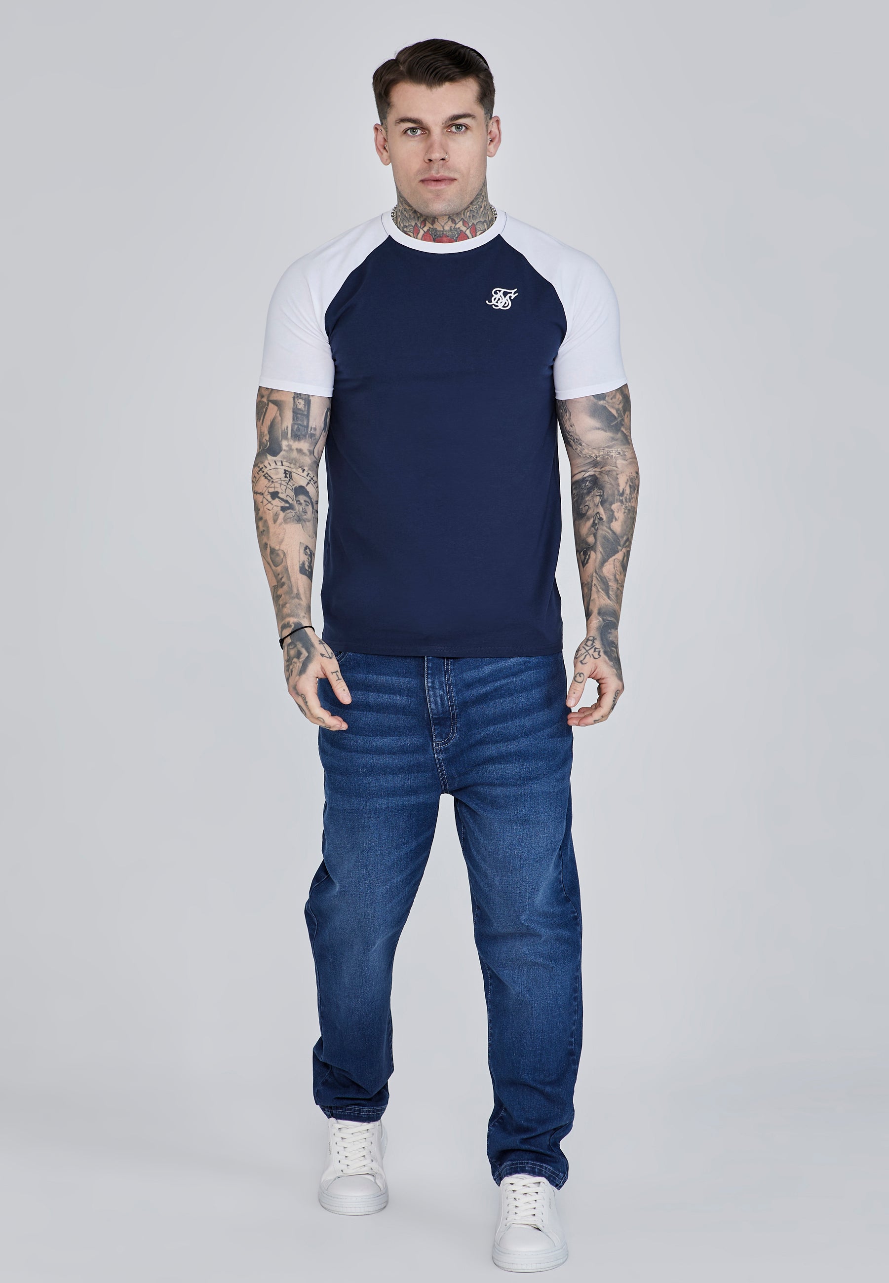 Maglietta Raglan in Marina, Magliette bianche SikSilk
