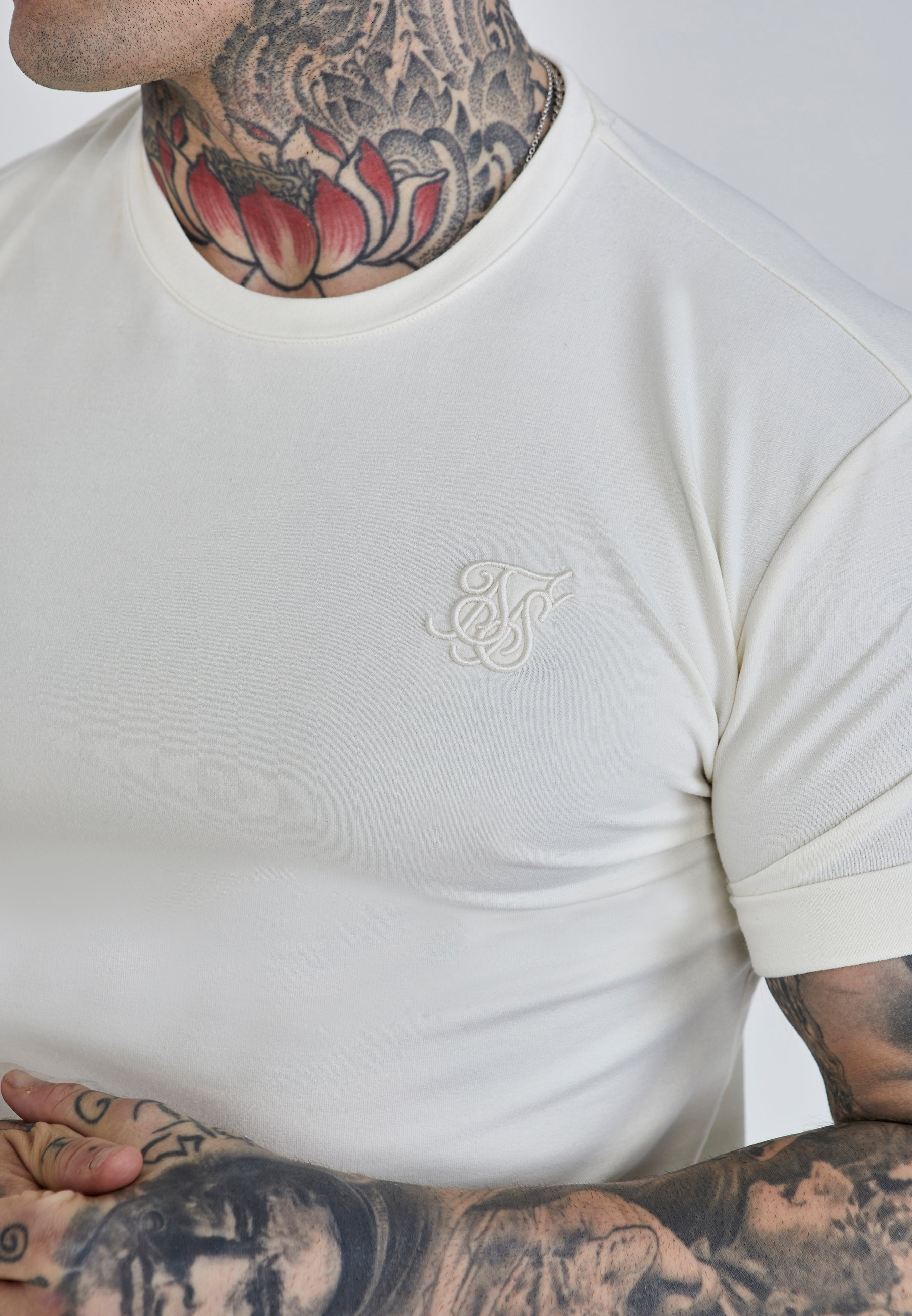Maglietta con maniche arrotolate in ecru Magliette SikSilk