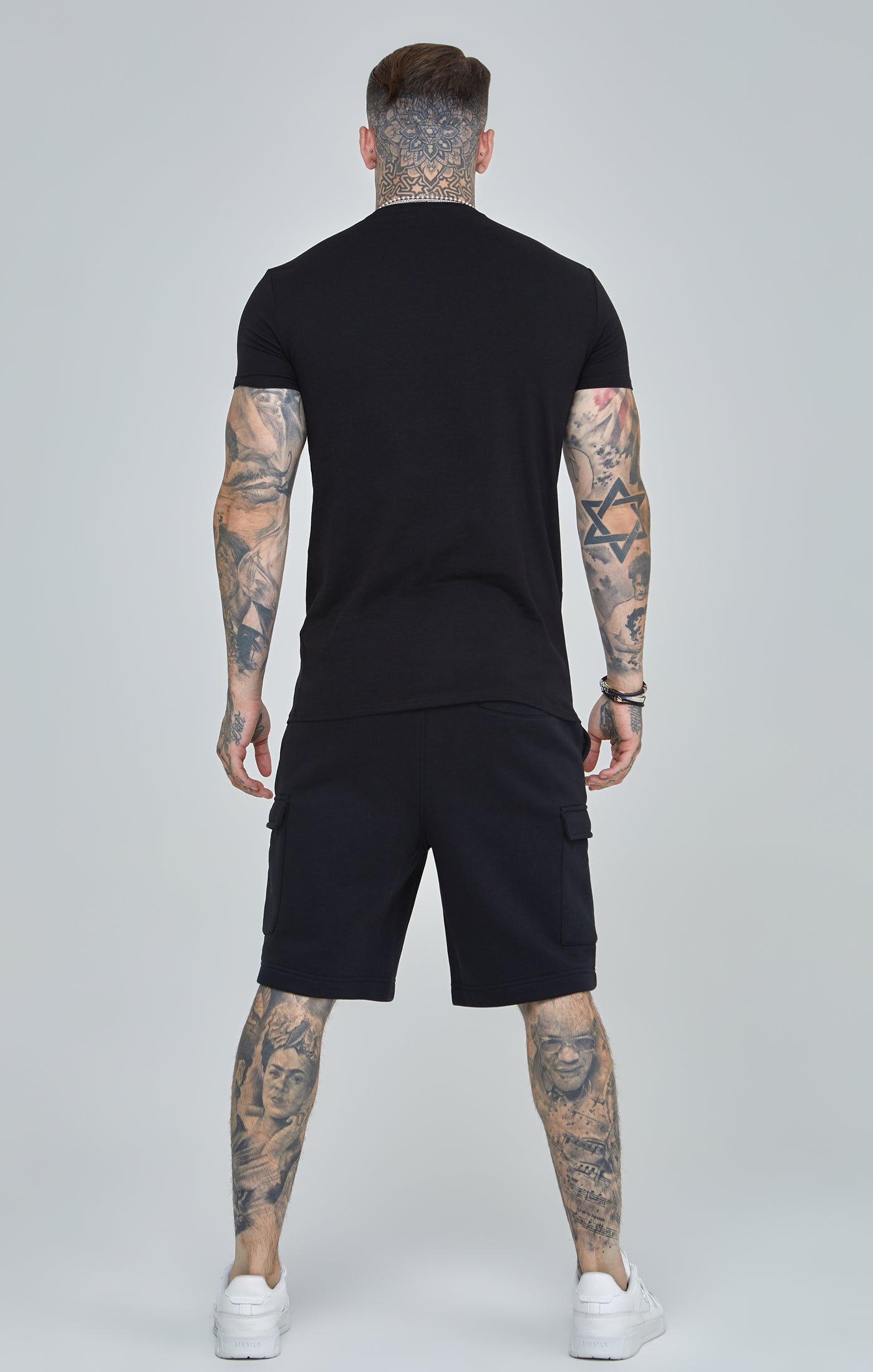 Maglietta Essentials in Nero Magliette SikSilk
