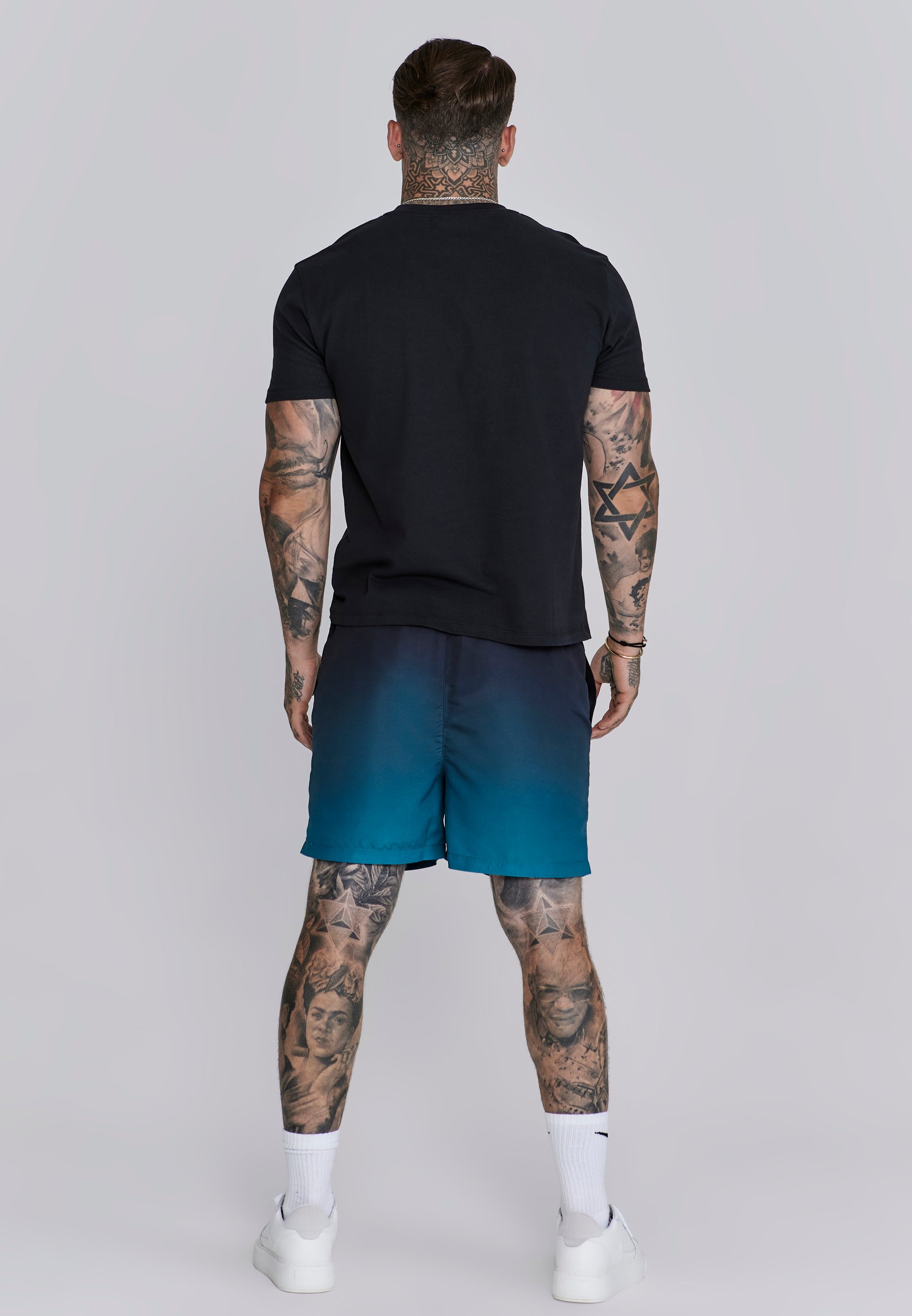 Pantaloncini da bagno Fade in nero, calzoncini da bagno verde acqua SikSilk