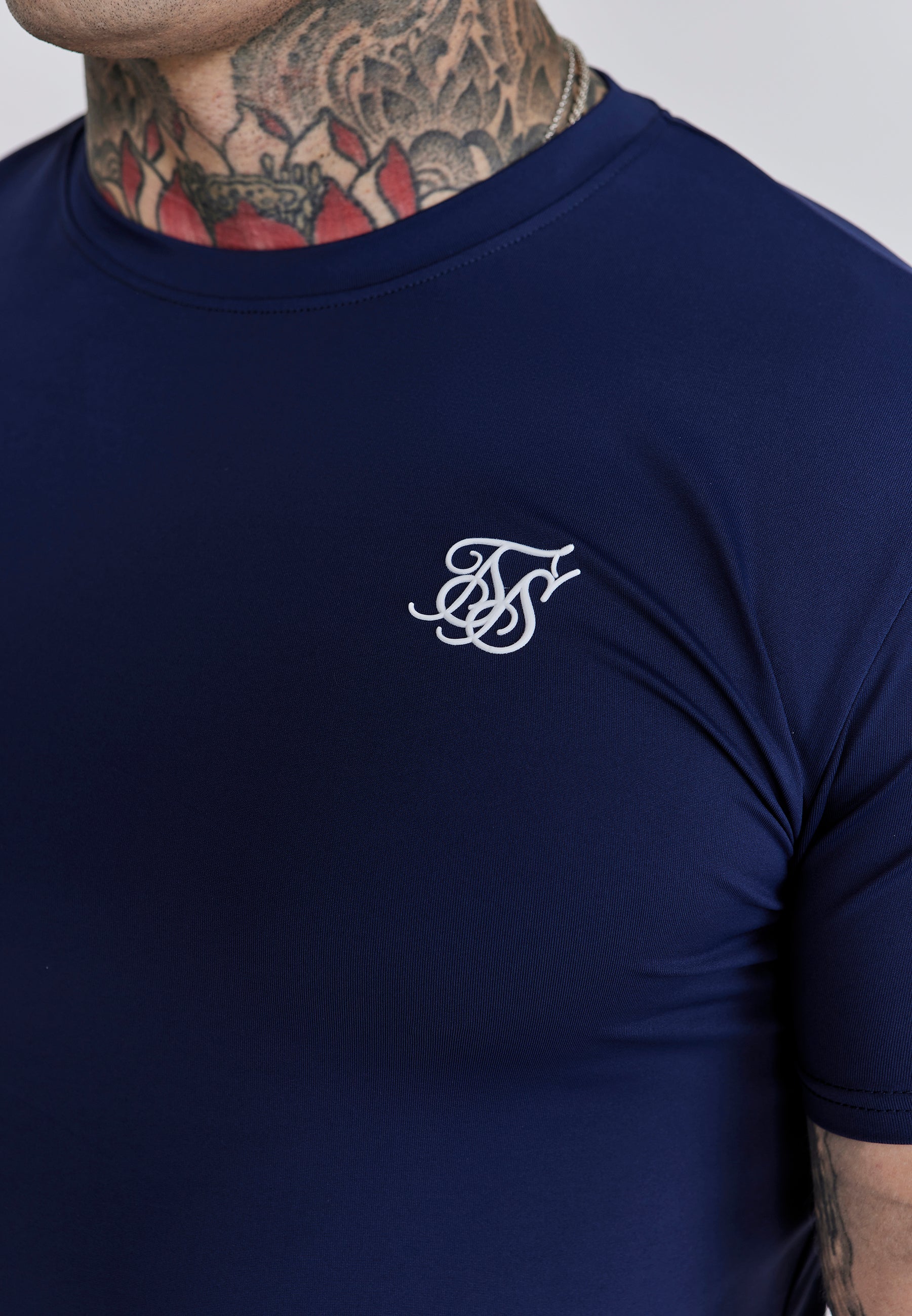 Maglietta Muscle Fit in Navy T-Shirt SikSilk