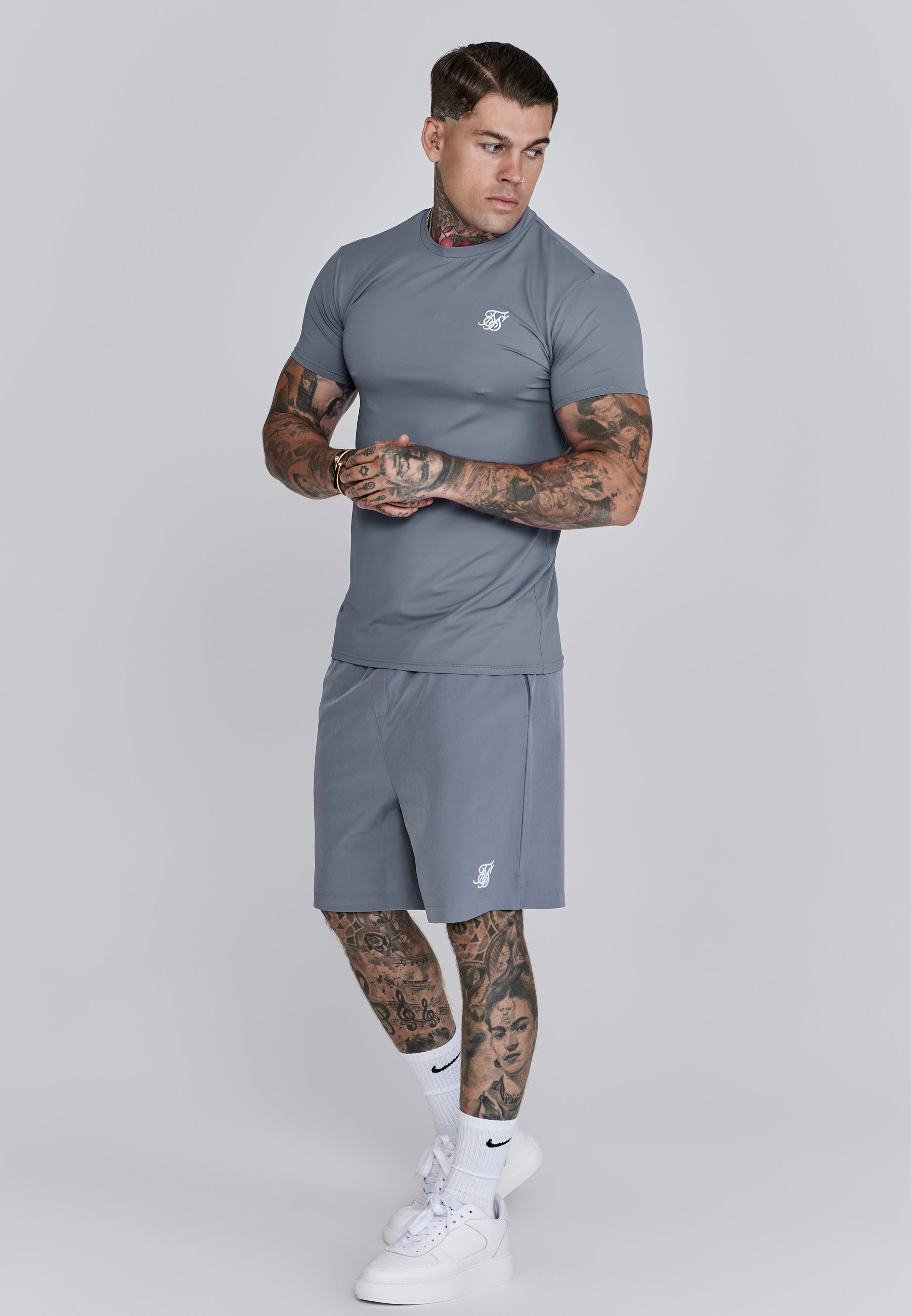 Maglietta Muscle Fit in grigio Magliette SikSilk