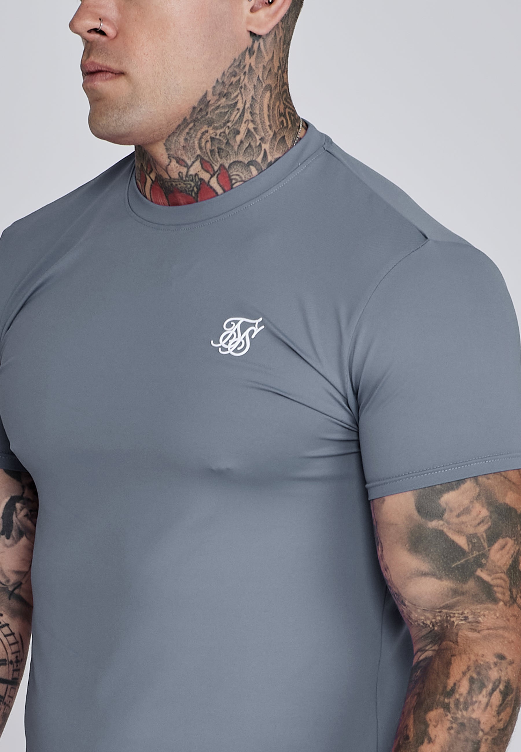 Maglietta Muscle Fit in grigio Magliette SikSilk