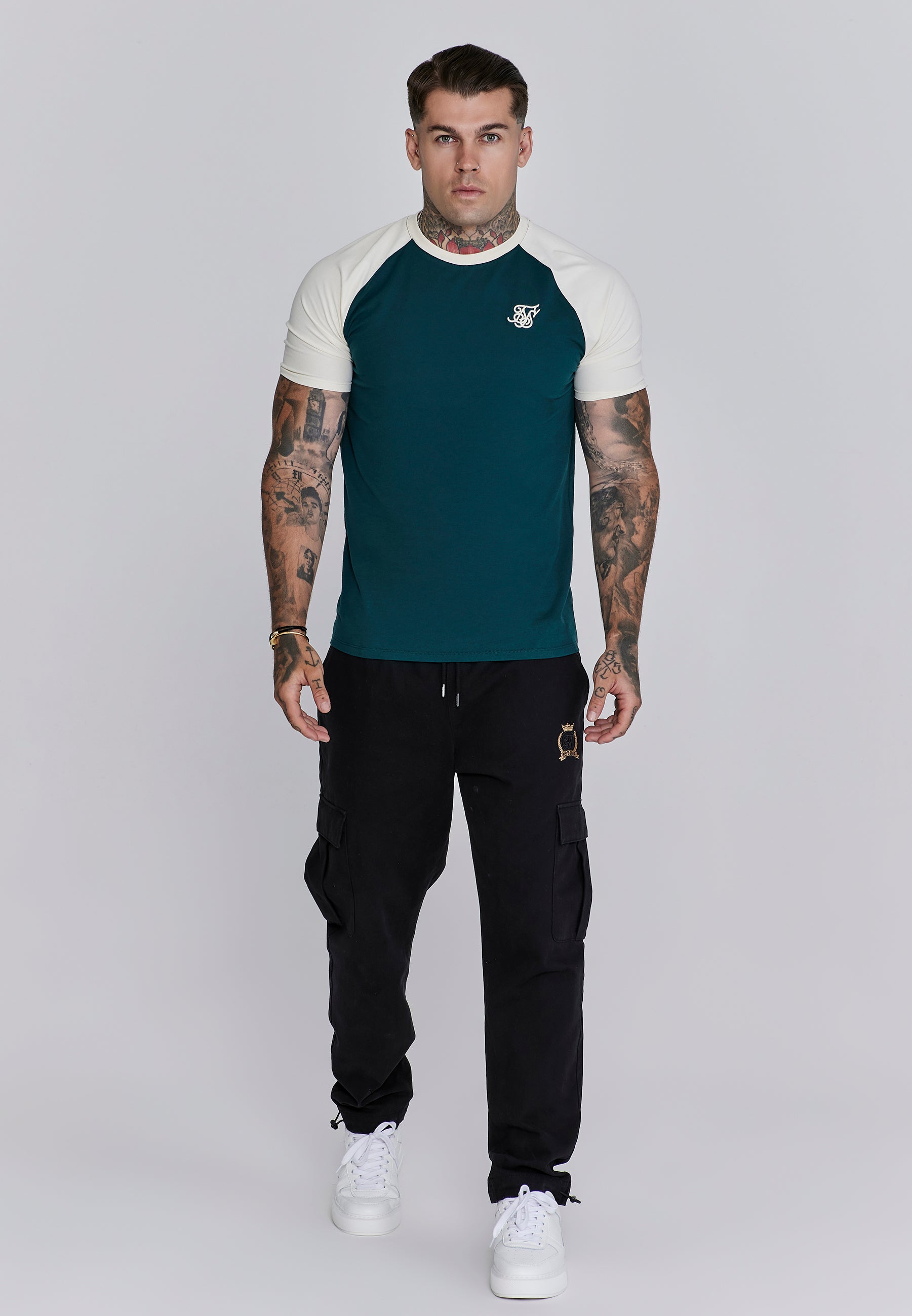 Maglietta Raglan in verde, ecru Magliette SikSilk
