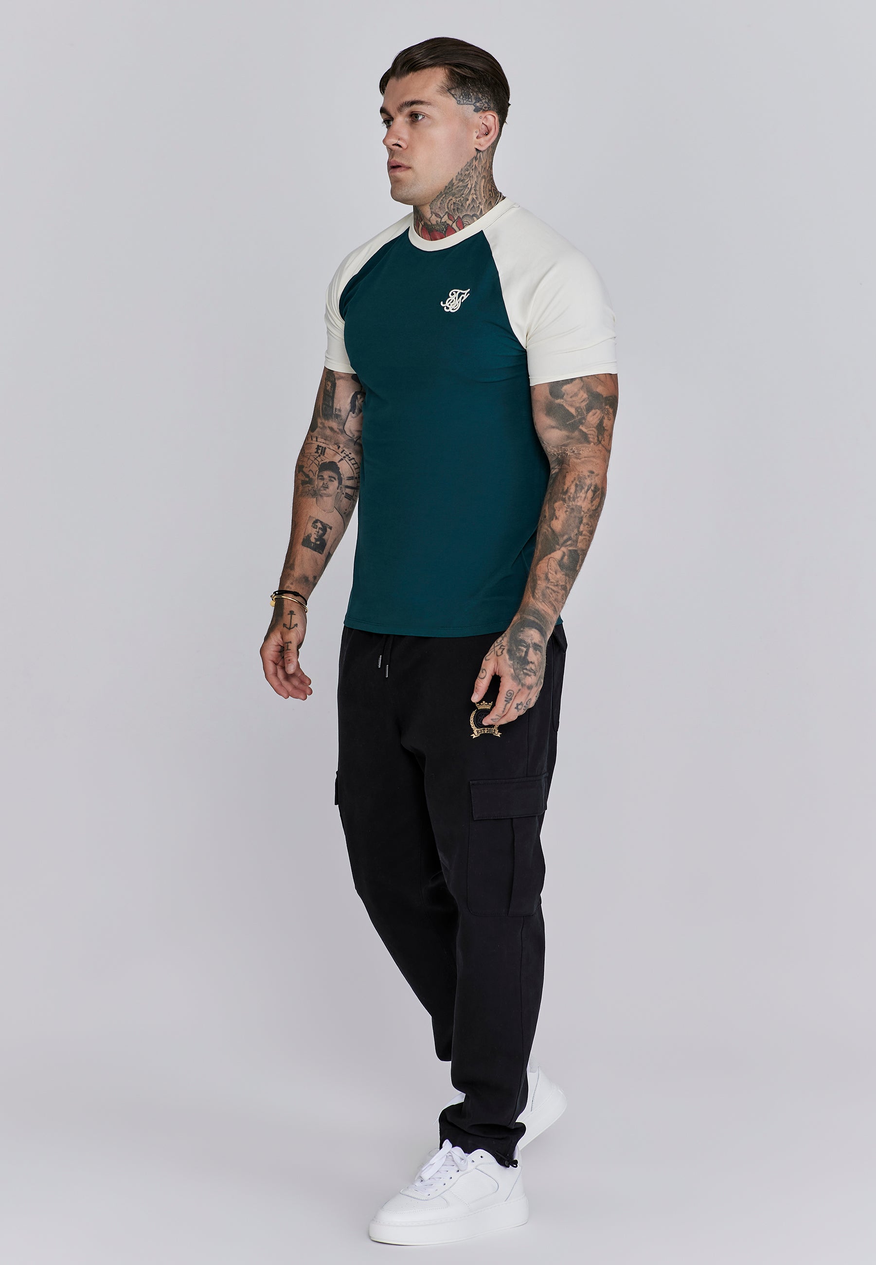 Maglietta Raglan in verde, ecru Magliette SikSilk