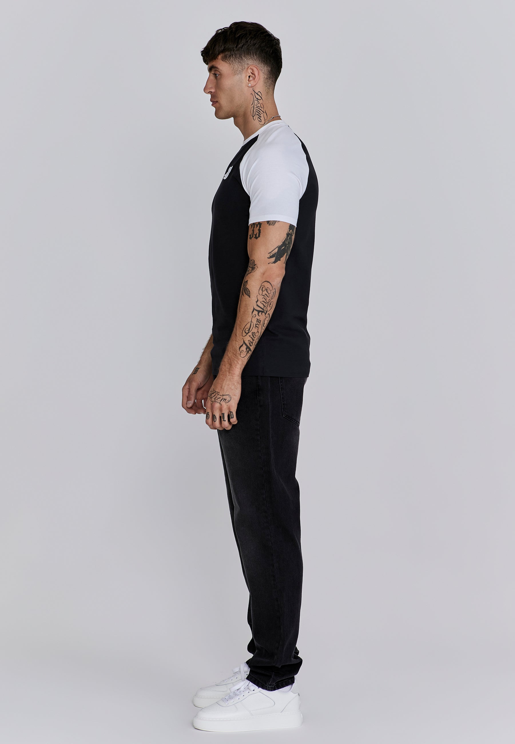 Maglietta Raglan in Nero, Bianco Magliette SikSilk