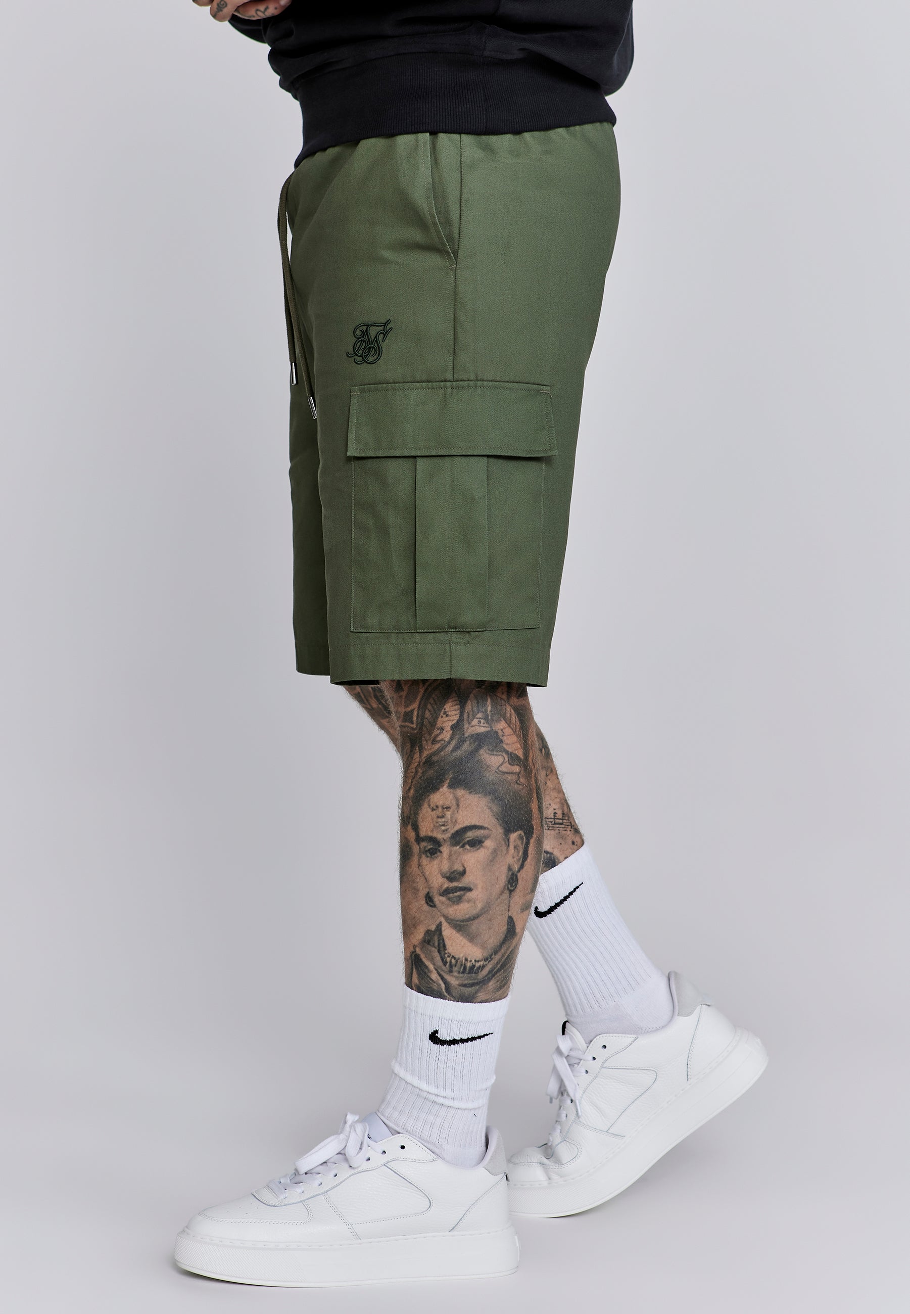 Pantaloncini Cargo in verde SikSilk