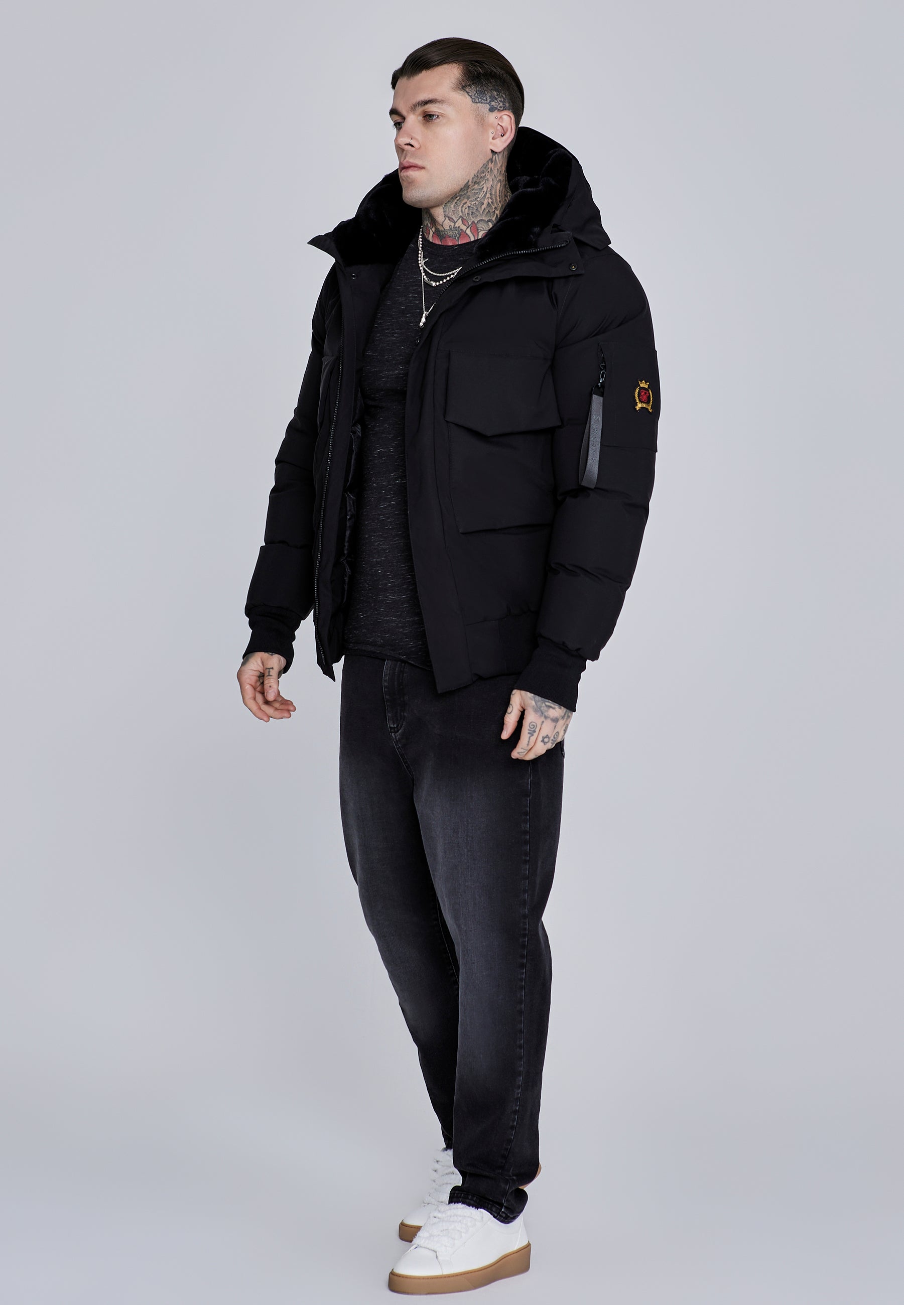 Giacca bomber con cappuccio in nero Giacche SikSilk