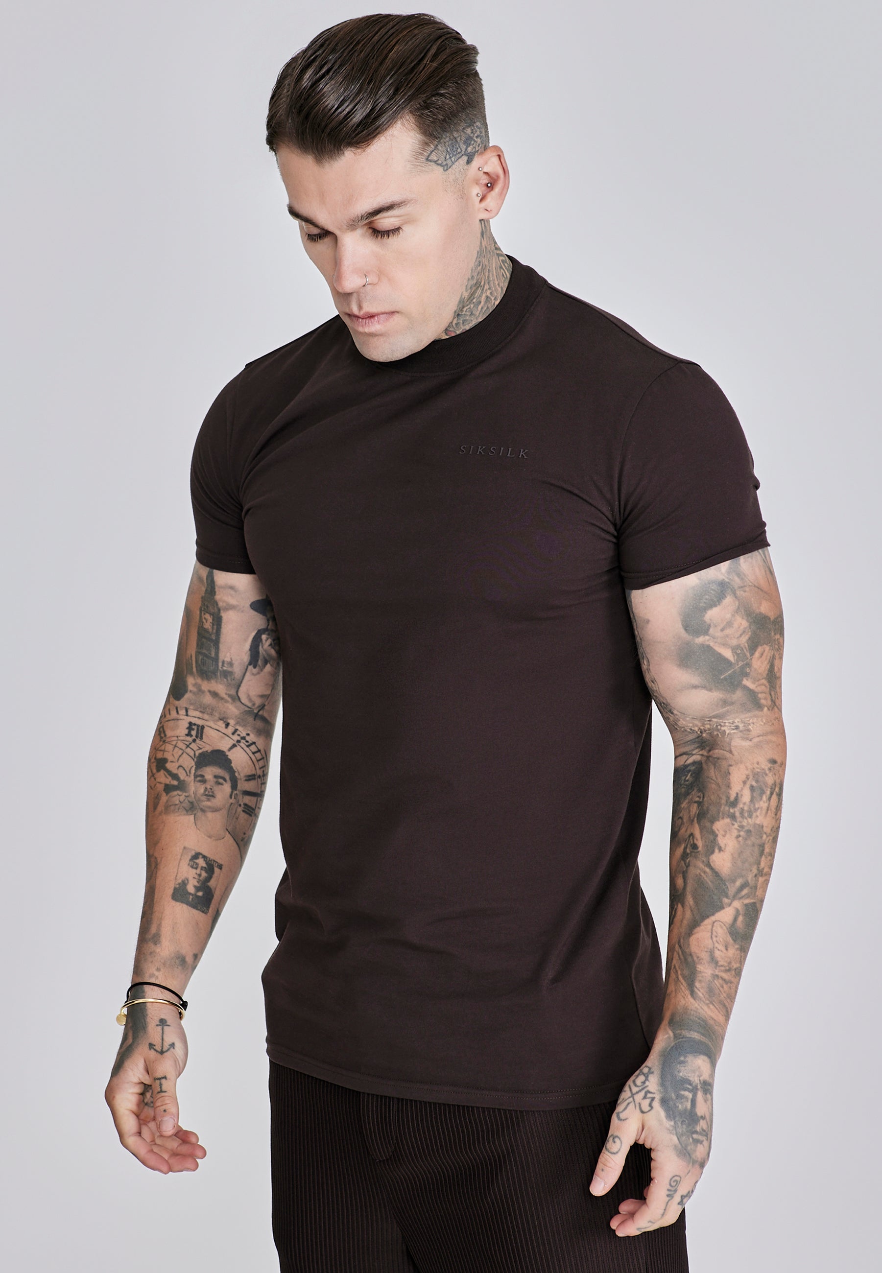 Maglietta Muscle Fit in marrone Magliette SikSilk