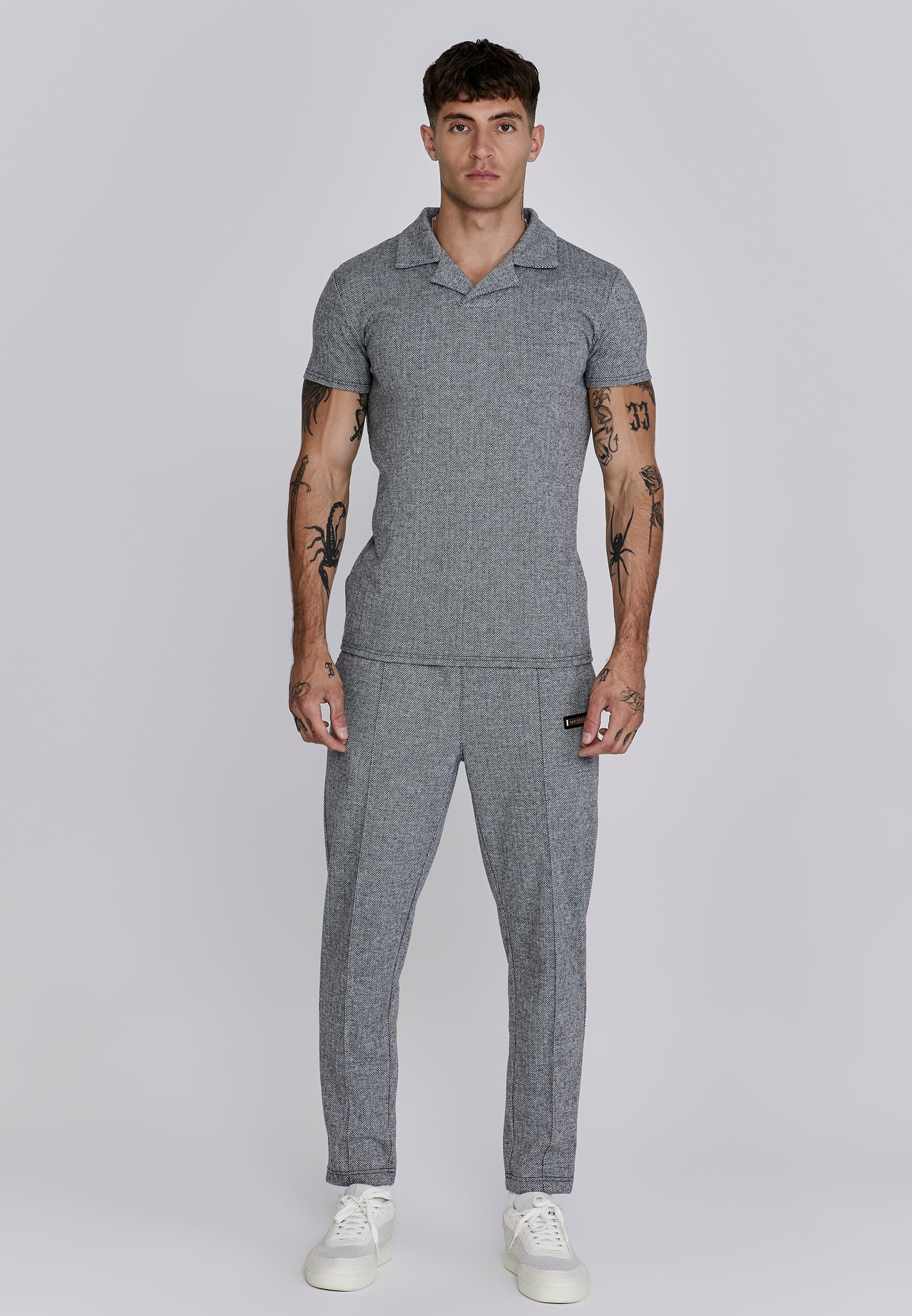 Joggers eleganti in pantaloni grigi SikSilk