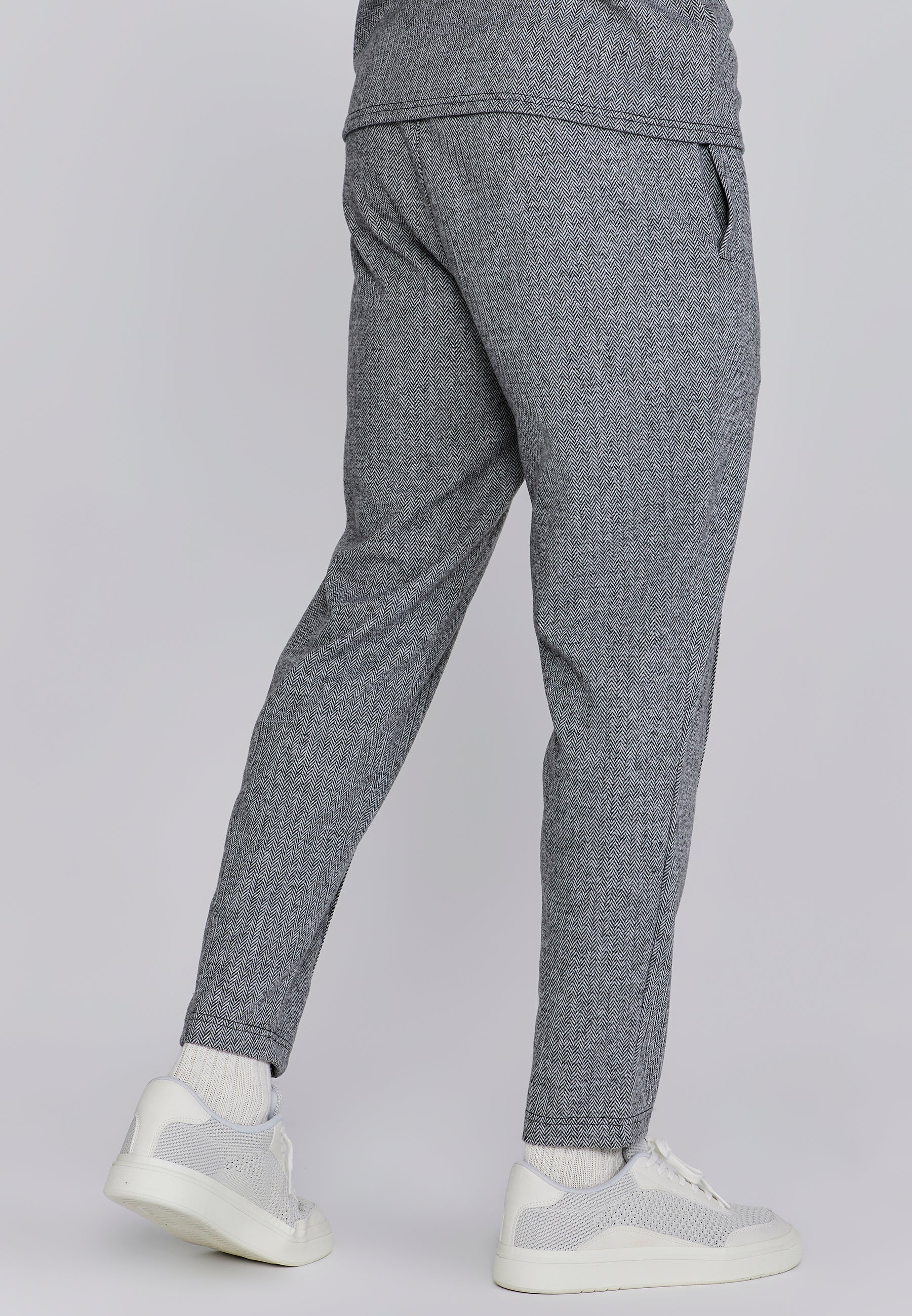 Joggers eleganti in pantaloni grigi SikSilk