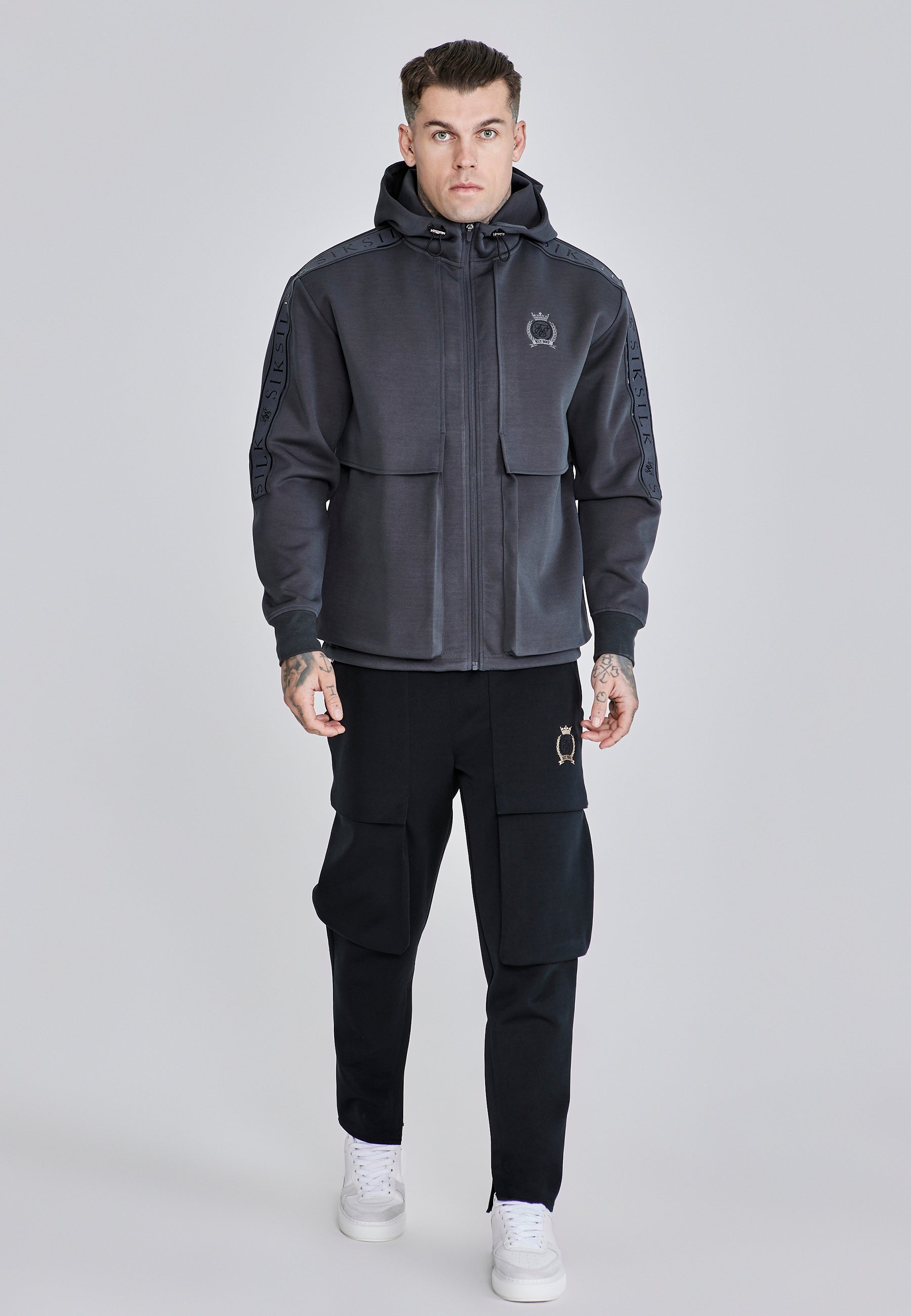 Pantaloni Utility in nero Pantaloni SikSilk