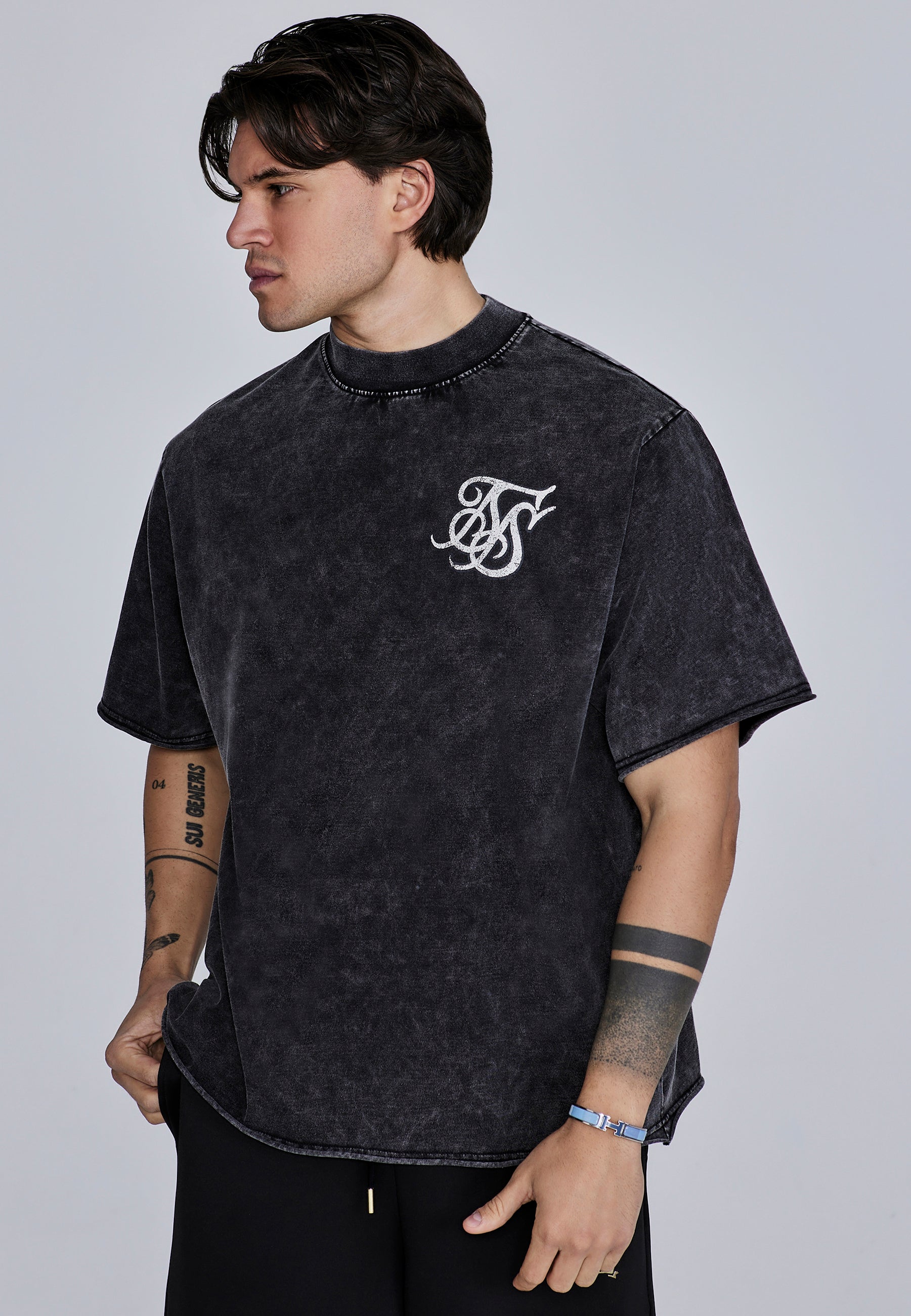 Maglietta oversize in nero Magliette SikSilk