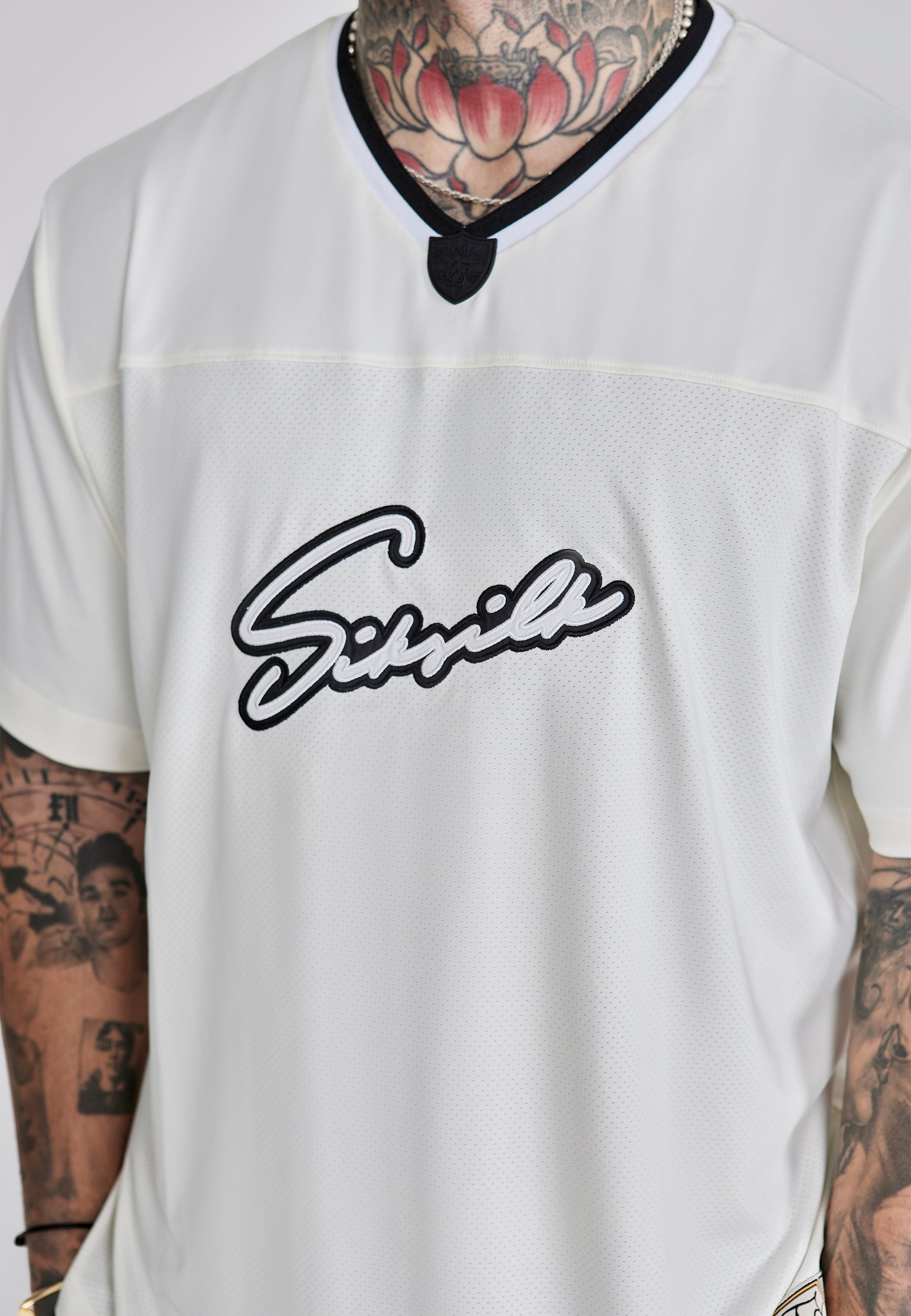 T-shirt sportiva in ecru T-shirt SikSilk