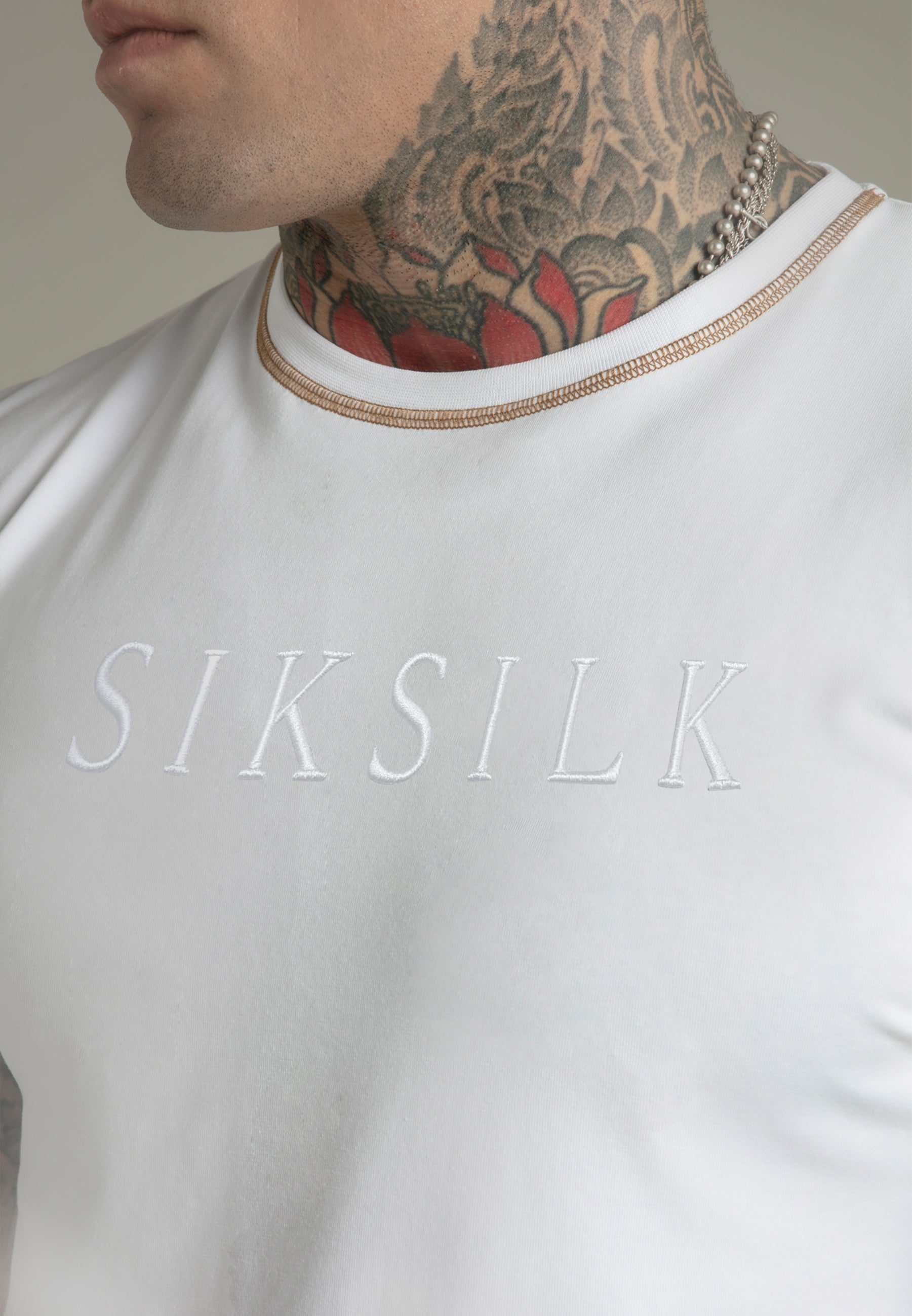 Maglietta Muscle Fit in bianco Magliette SikSilk