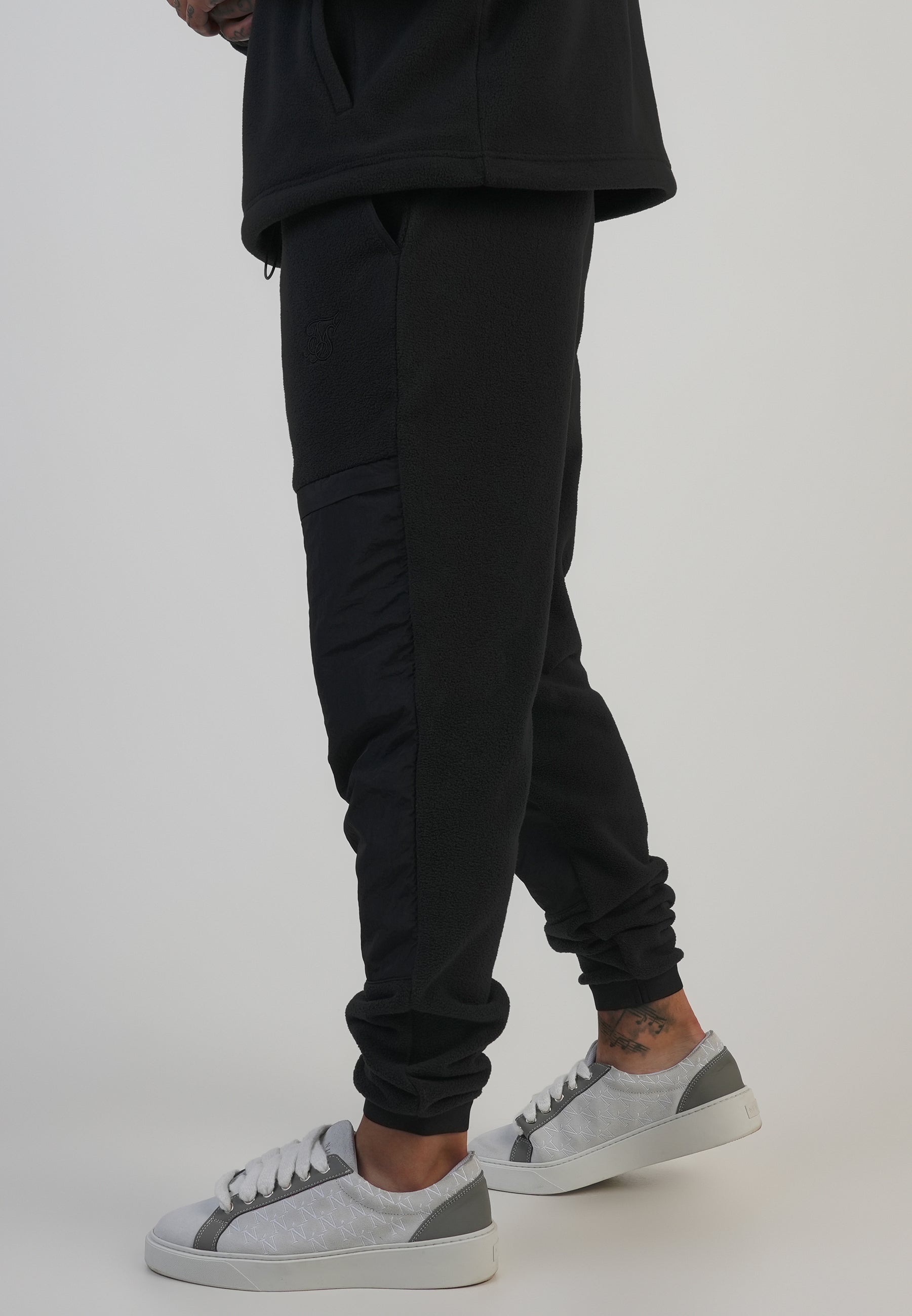 Polar Fleece Joggers in nero Pantaloni SikSilk