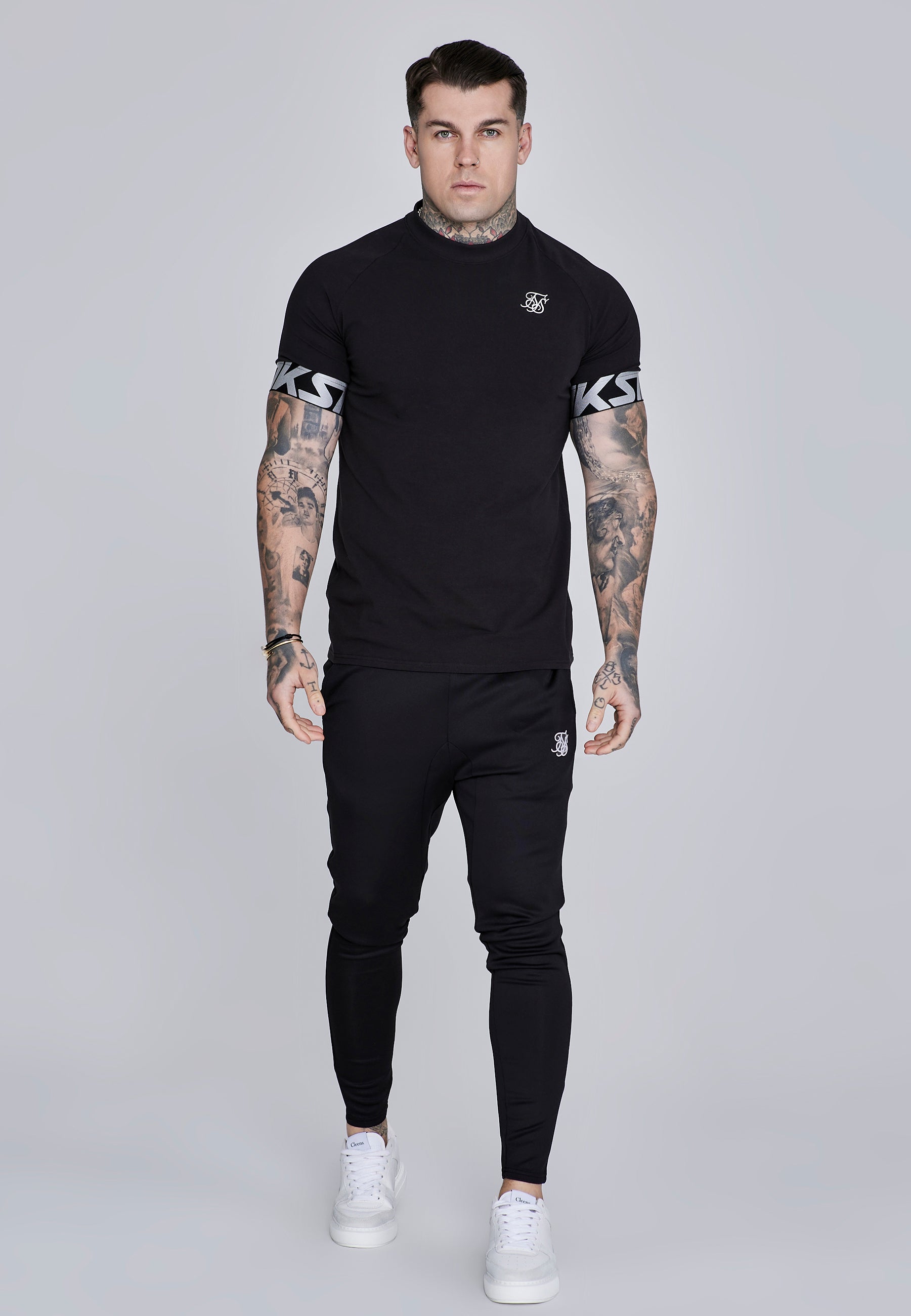 Joggers Essentials in poliestere nero Pantaloni SikSilk