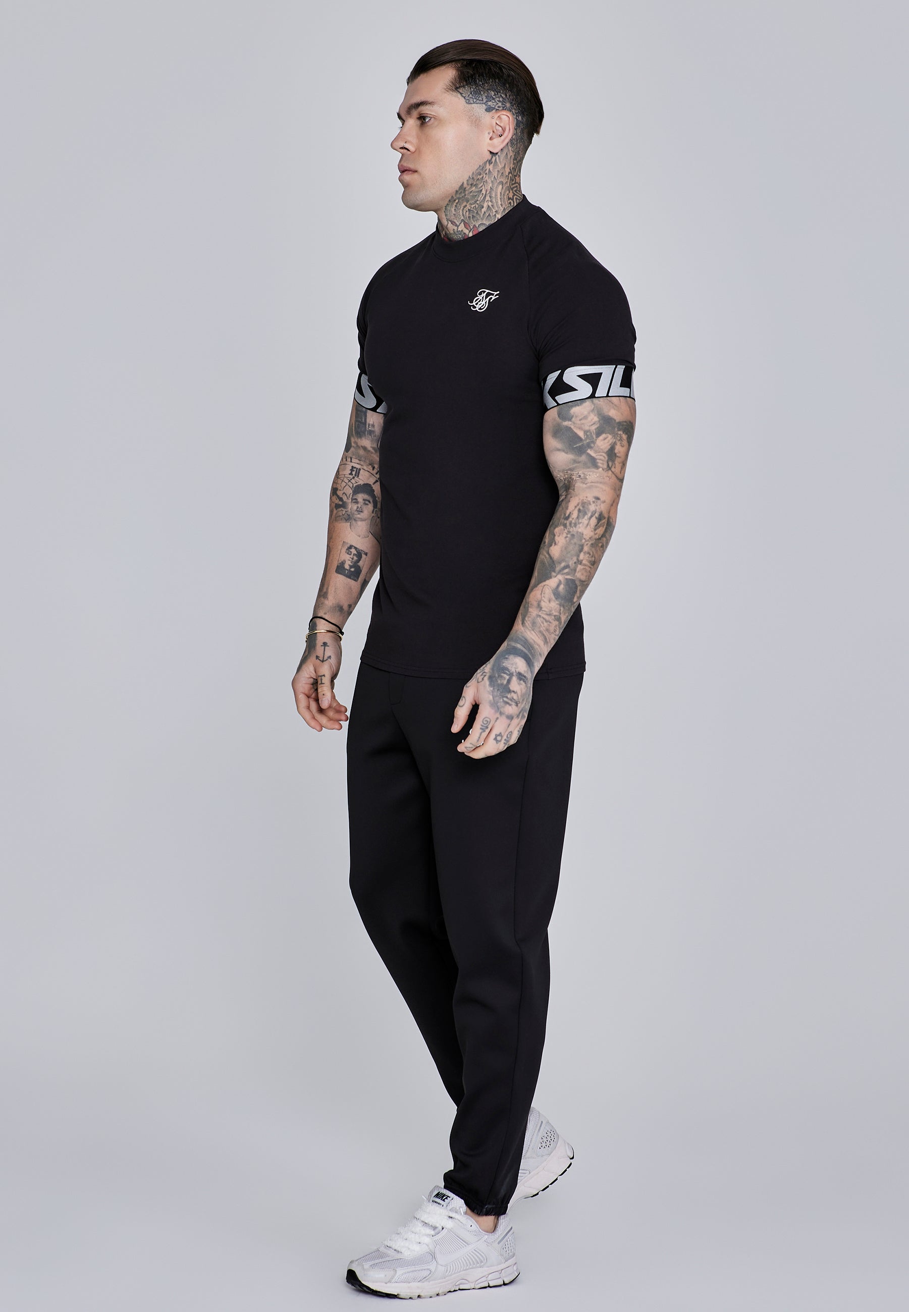 Maglietta Tech in nero Magliette SikSilk