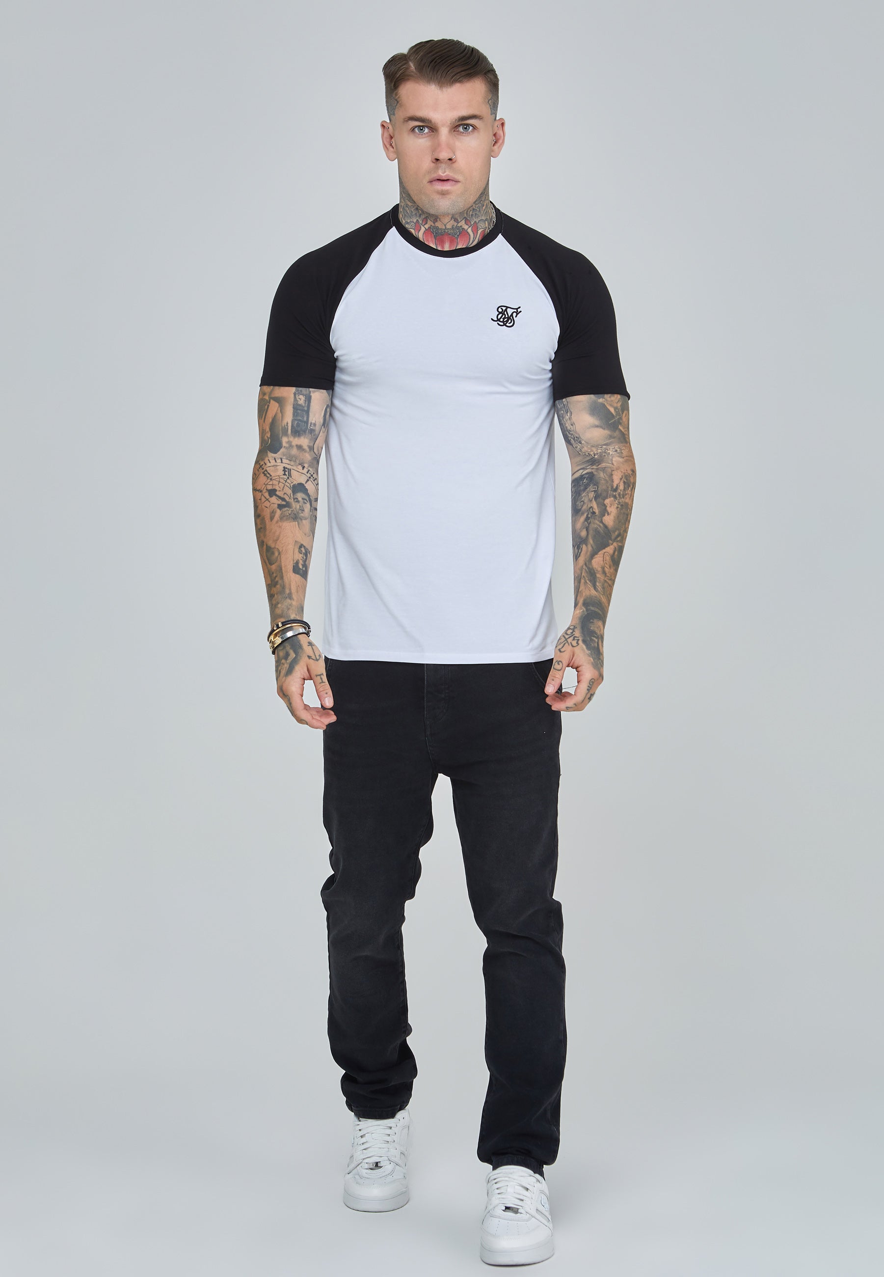 Maglietta Raglan in Bianco, Nero Magliette SikSilk