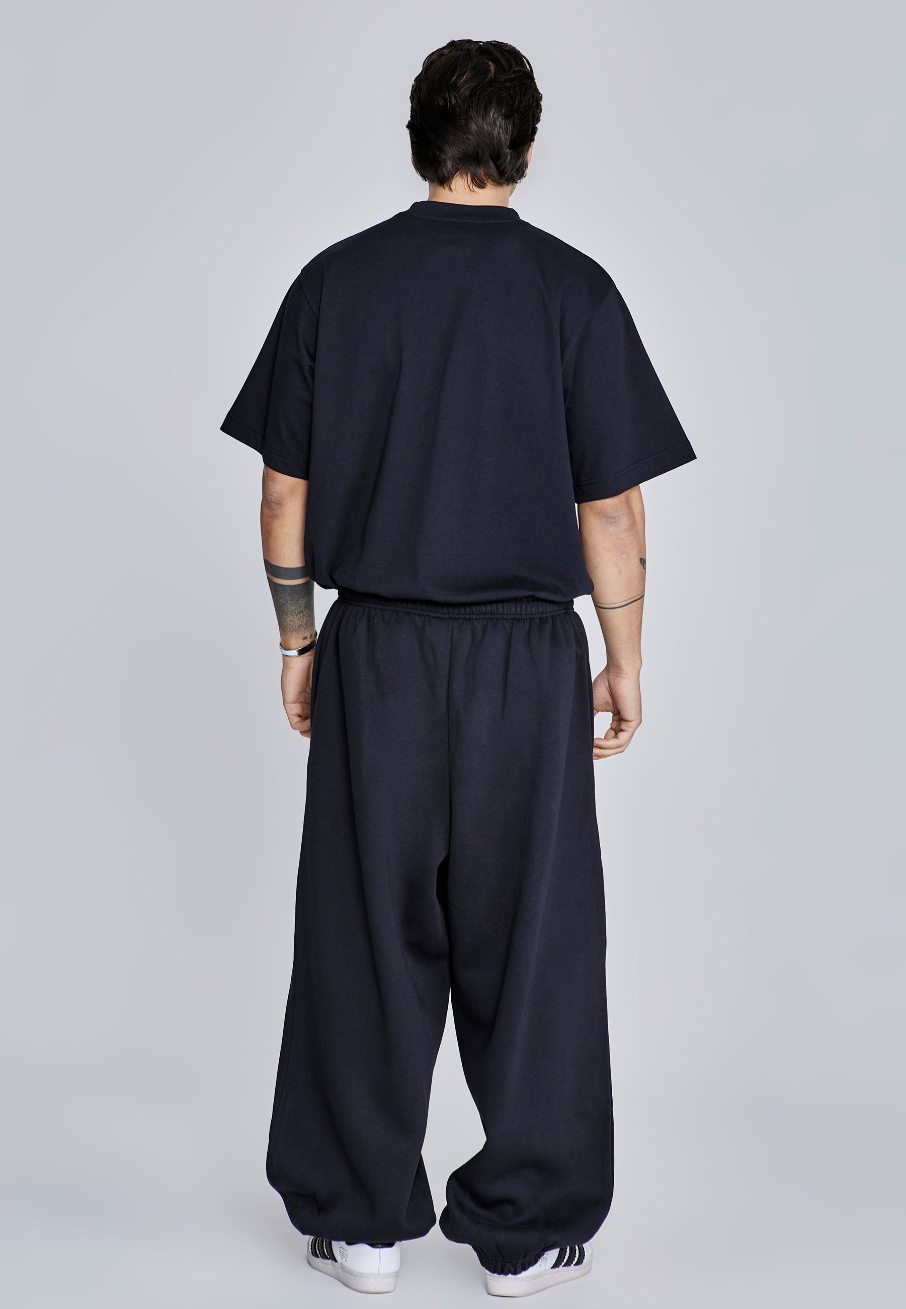 Joggers essenziali in nero Pantaloni SikSilk