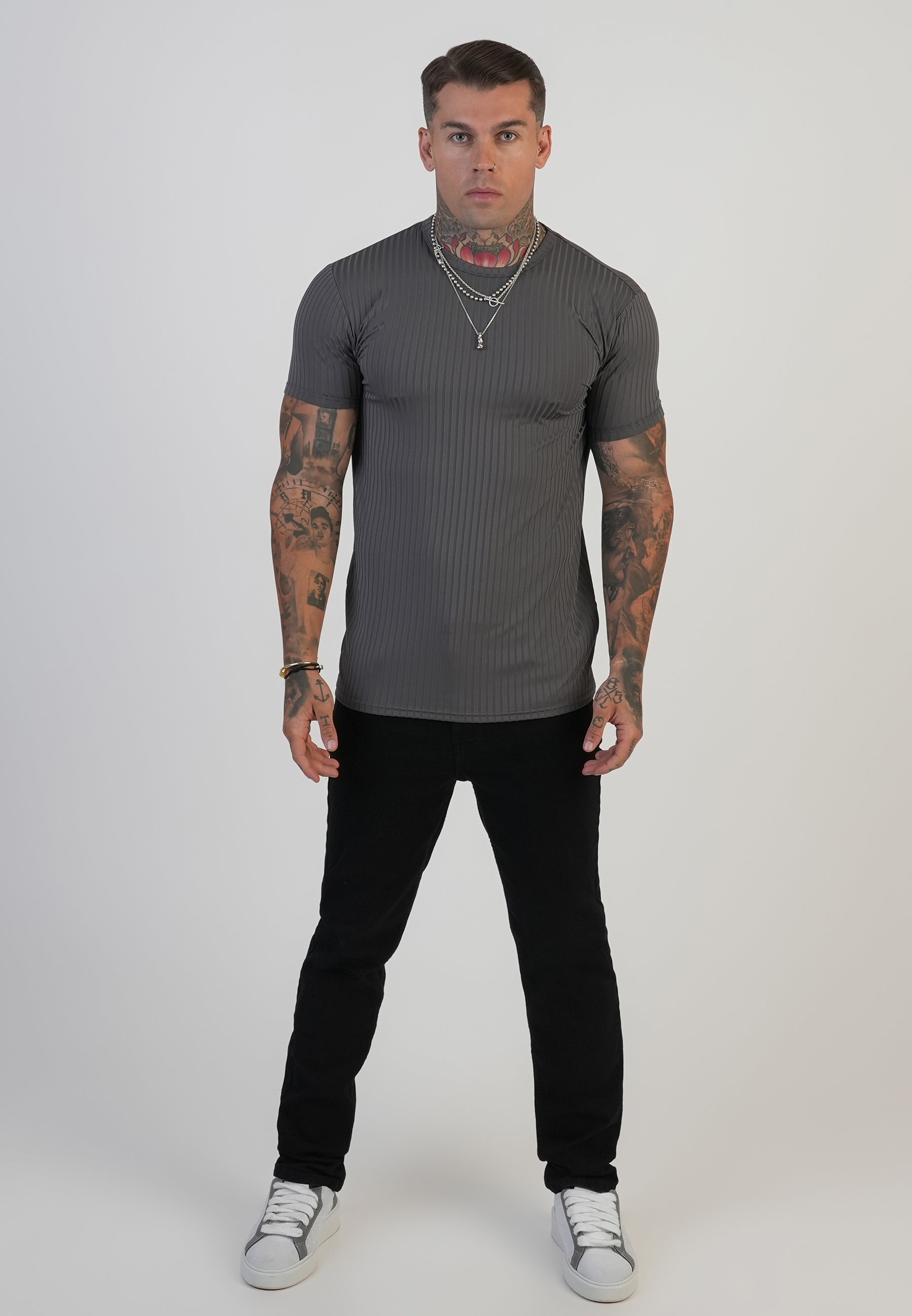 Maglietta Muscle Fit in marrone scuro Magliette SikSilk