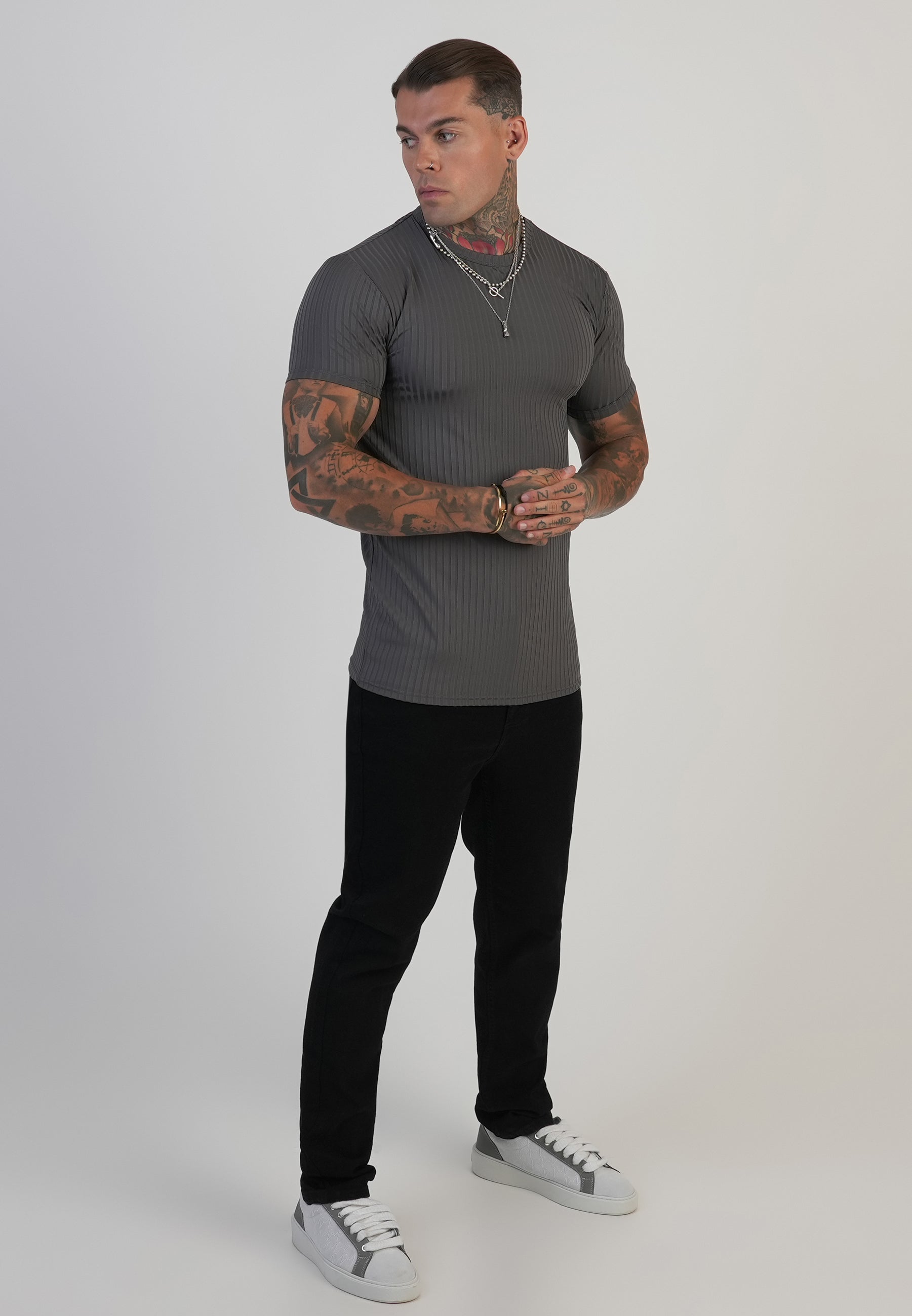 Maglietta Muscle Fit in marrone scuro Magliette SikSilk