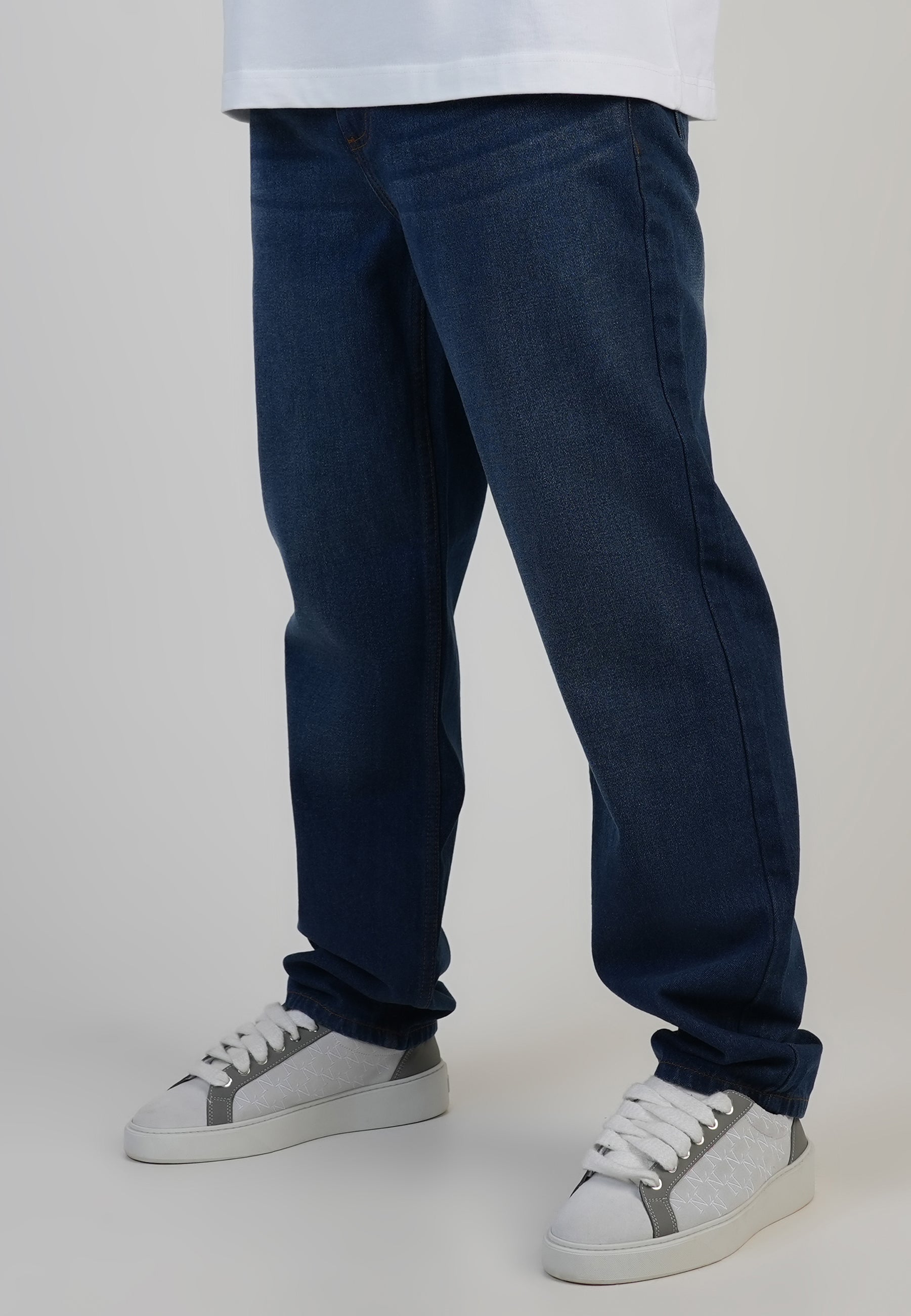 Jeans straight fit in blu scuro lavato SikSilk