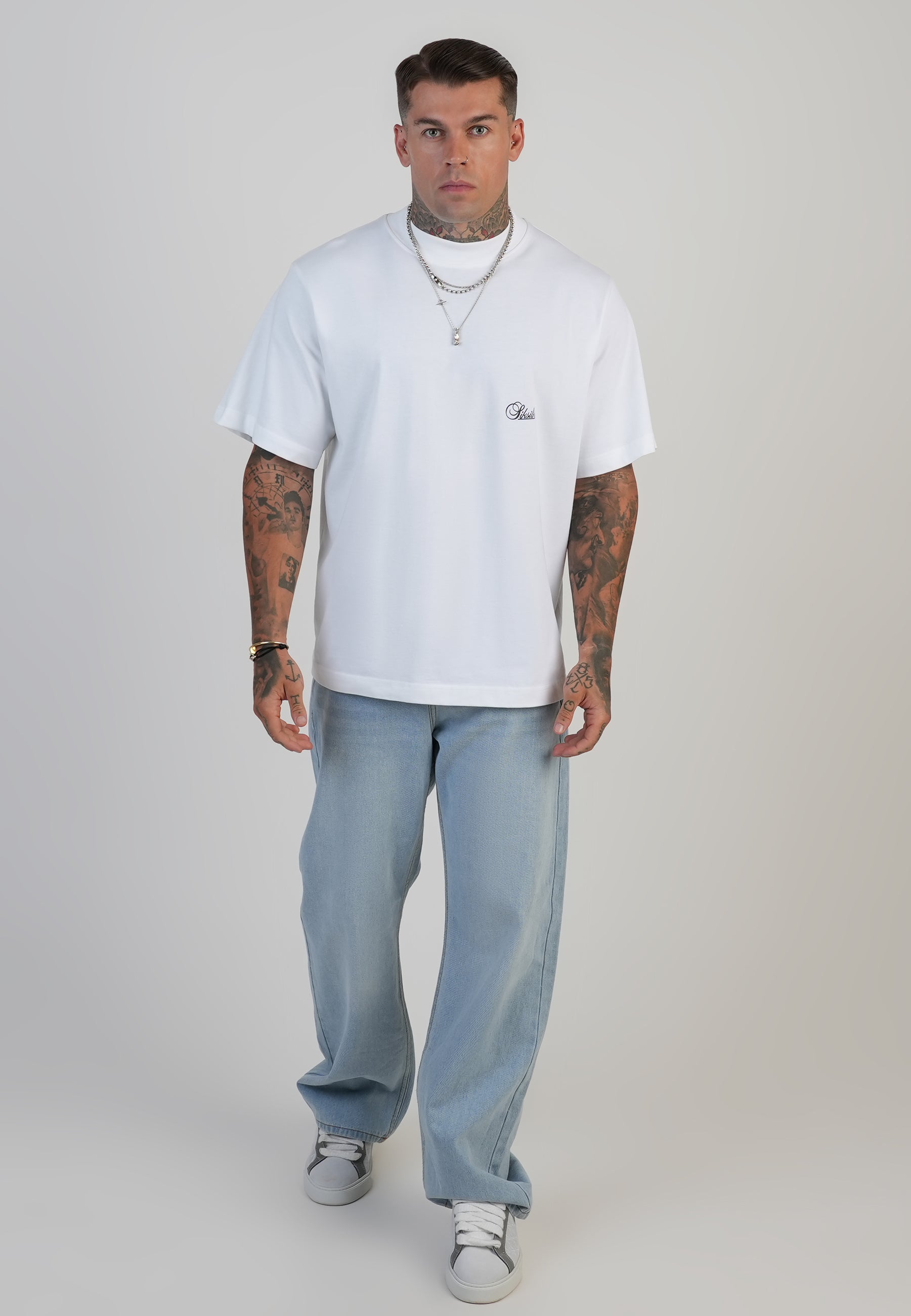 Jeans loose fit in jeans lavati blu chiaro SikSilk