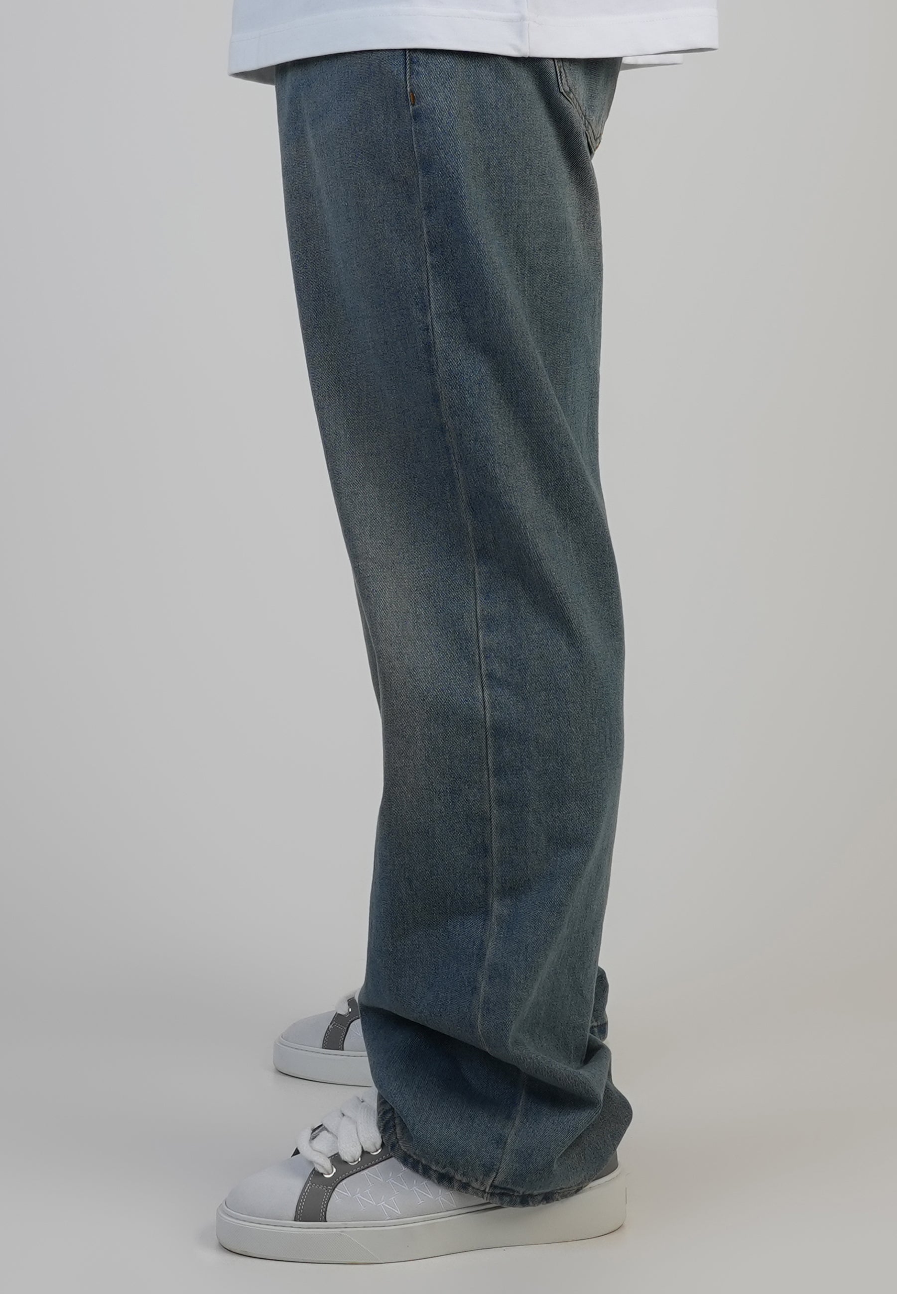 Jeans loose fit in blu vintage lavato SikSilk