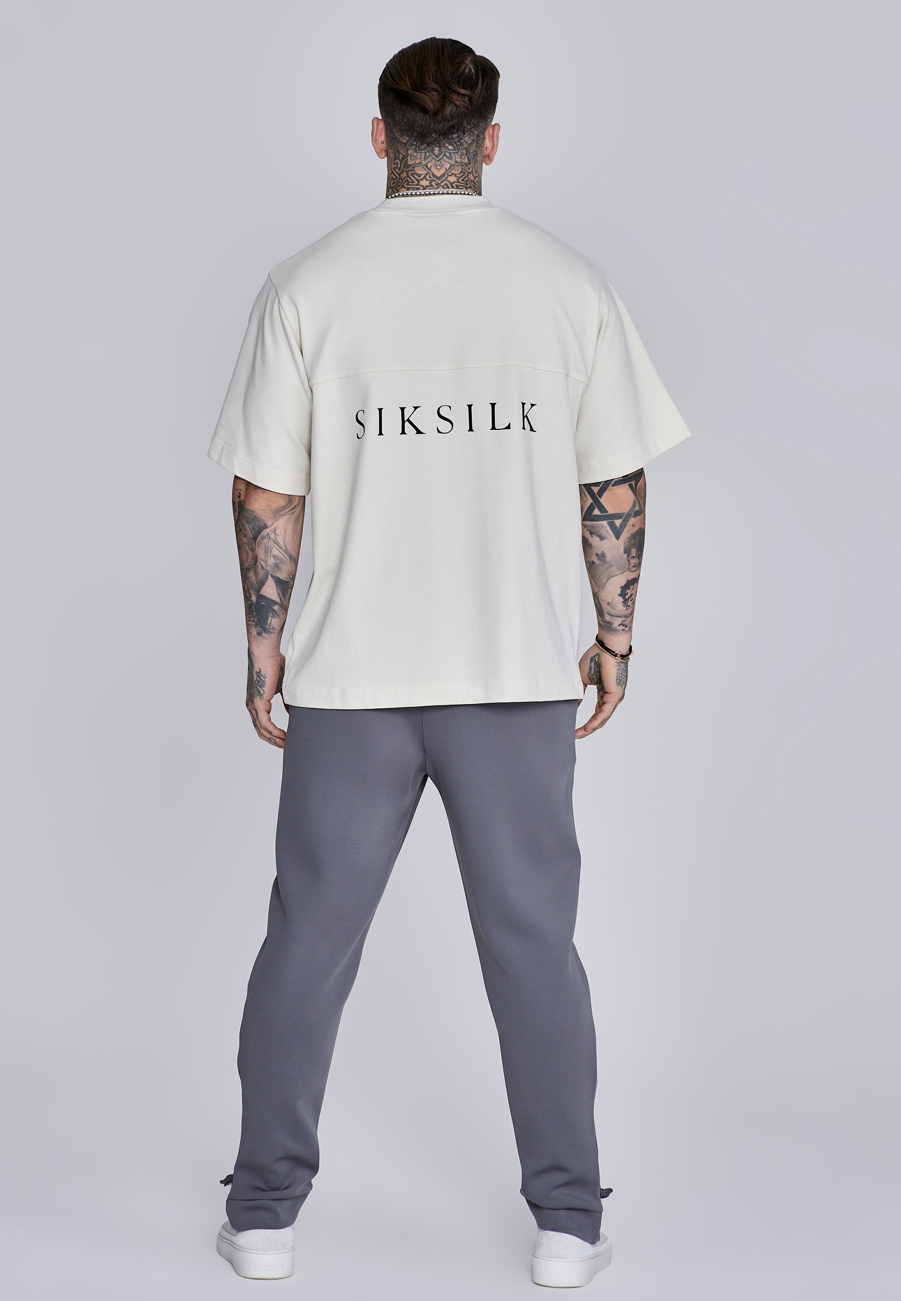 Joggers Essentials in poliestere grigio scuro Pantaloni SikSilk
