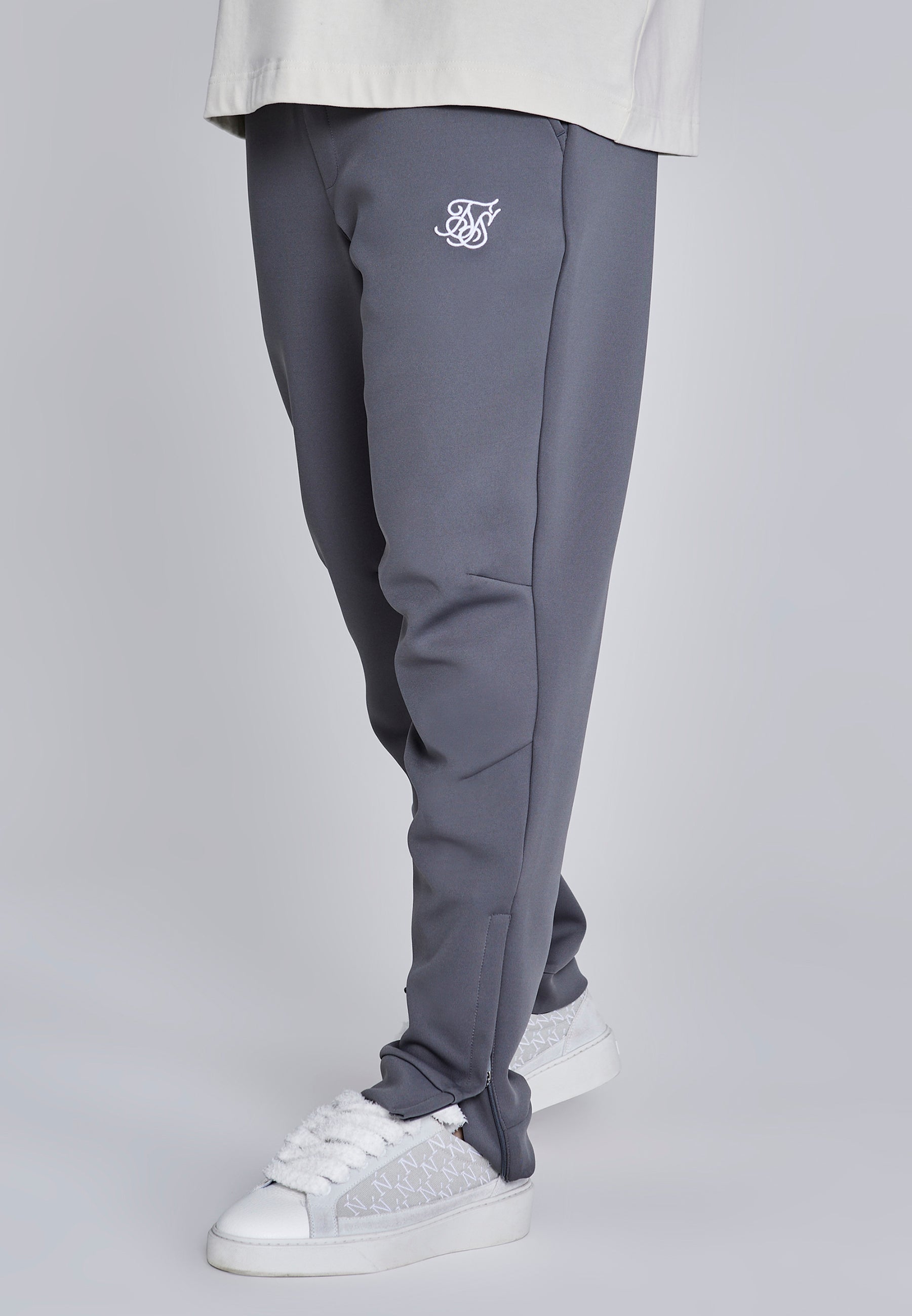 Joggers Essentials in poliestere grigio scuro Pantaloni SikSilk