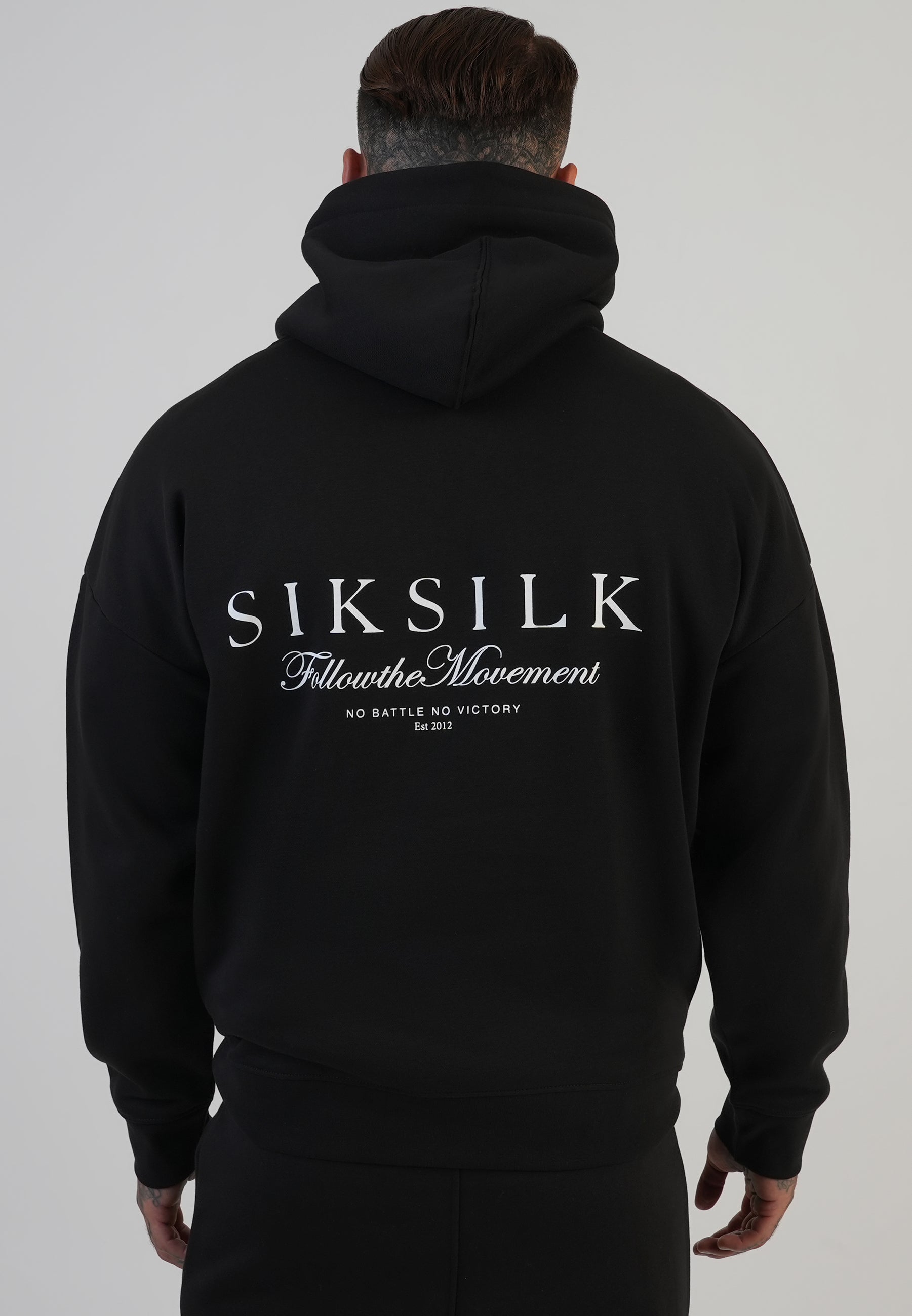 Felpa grafica con cappuccio in nero SikSilk