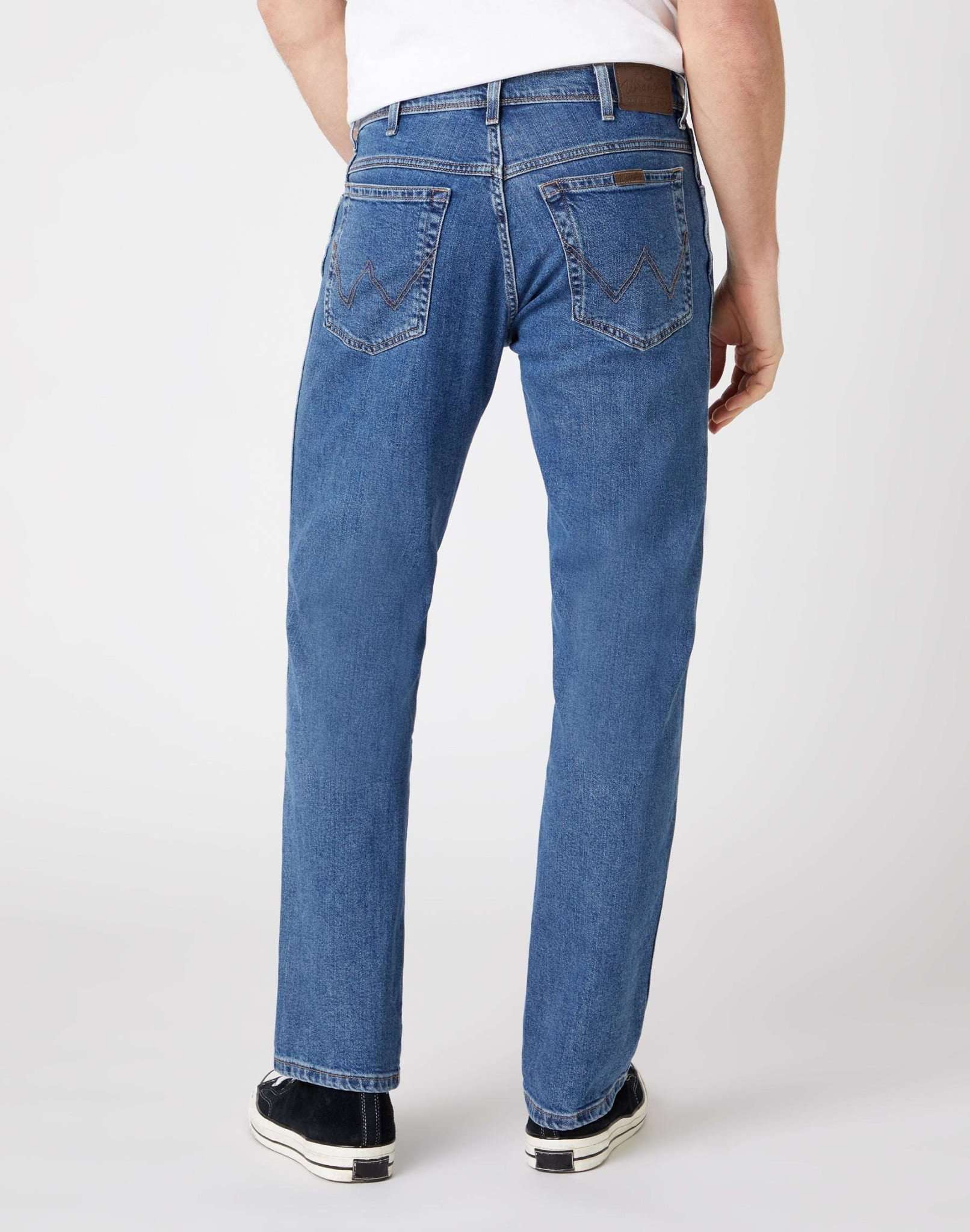 Jeans Wrangler Regular Fit Low Stretch in Stonewash
