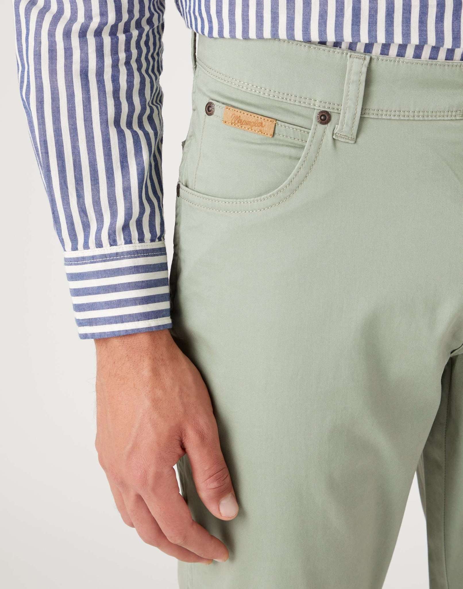 Pantaloni Texas Slim Medium Stretch in erba marina Wrangler